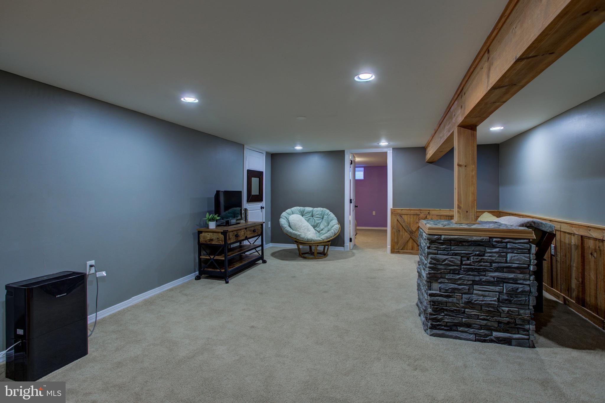 FOREST HILLS - Residential
