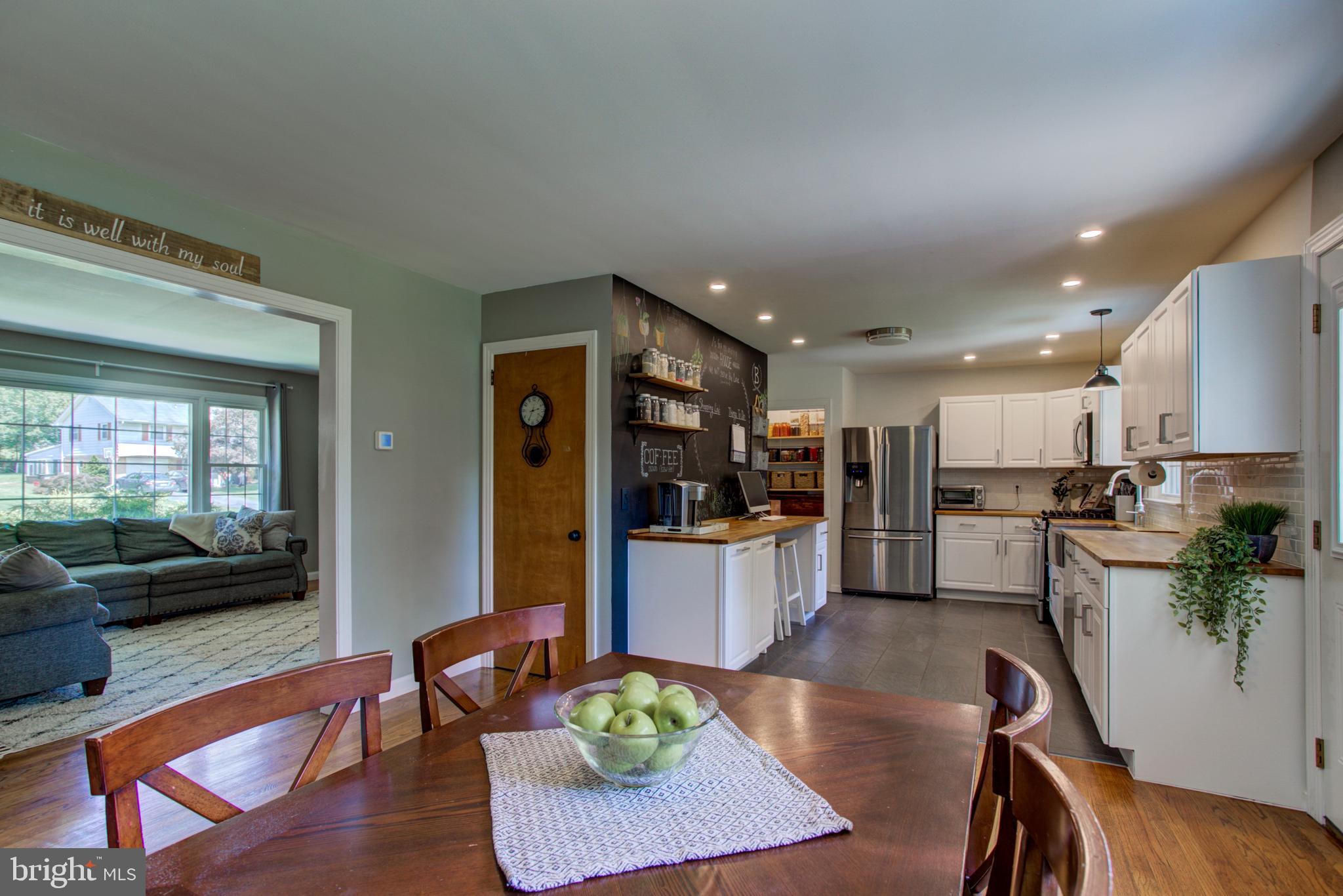 FOREST HILLS - Residential
