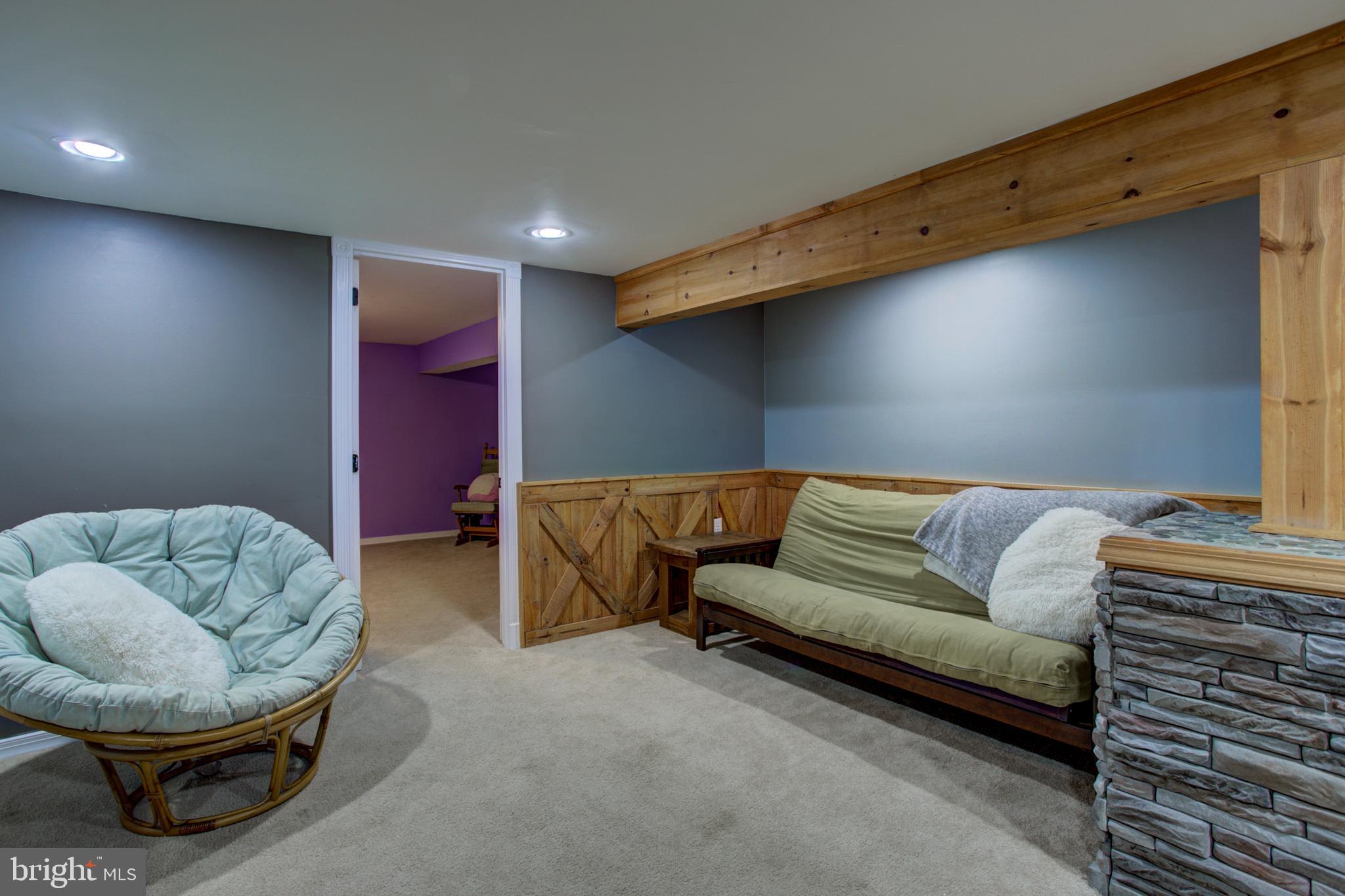 FOREST HILLS - Residential