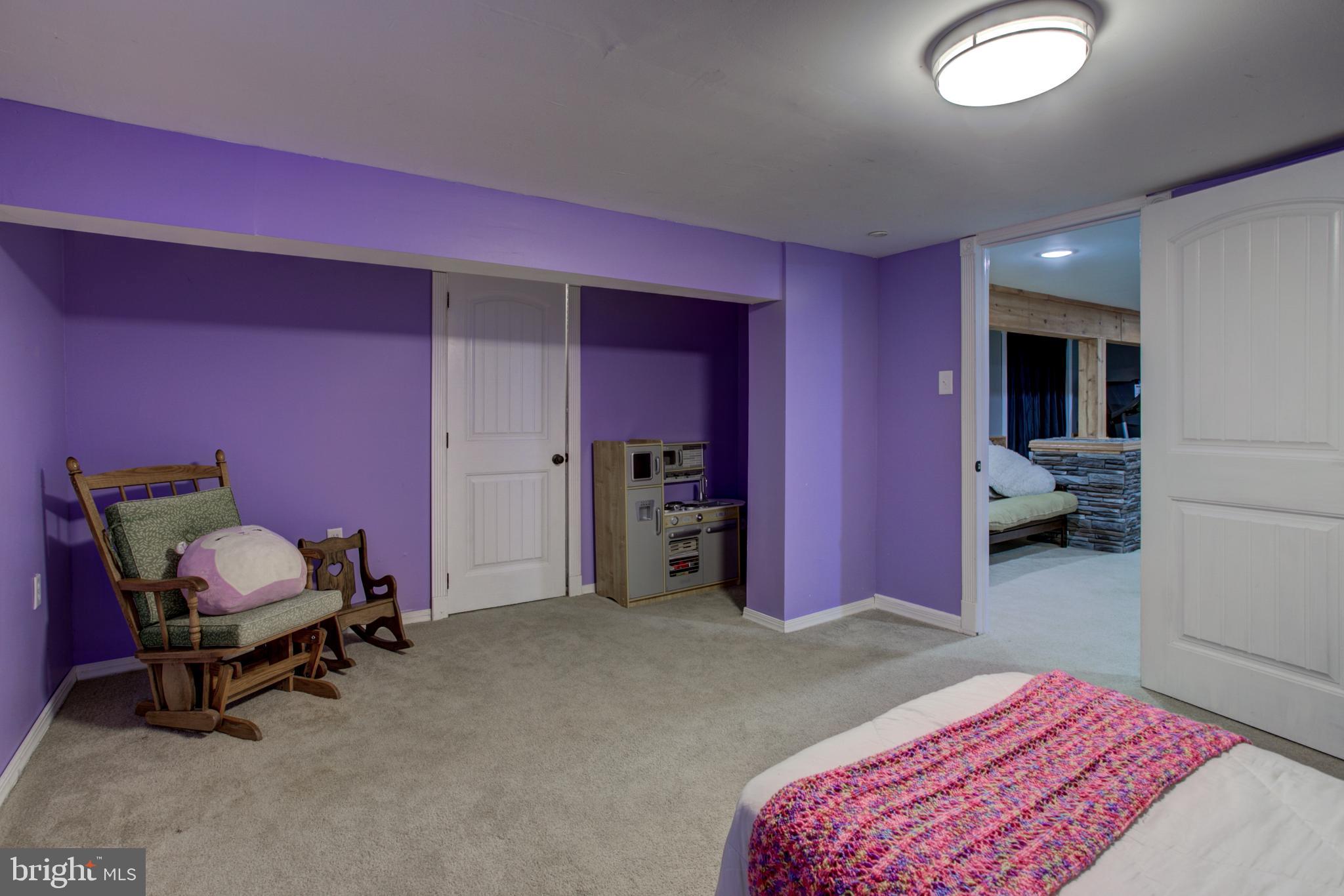FOREST HILLS - Residential