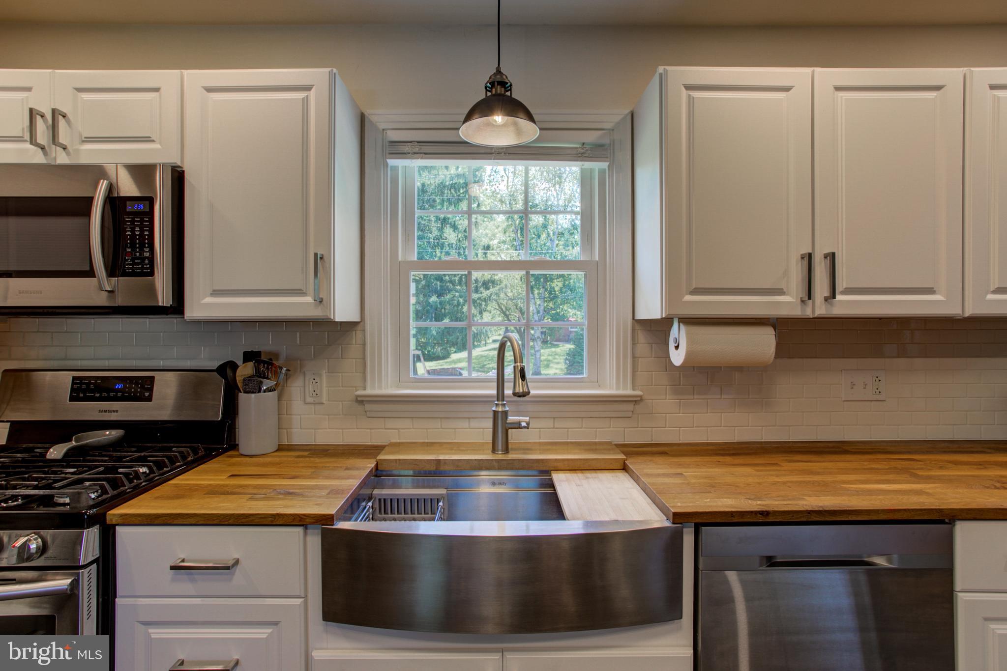 FOREST HILLS - Residential