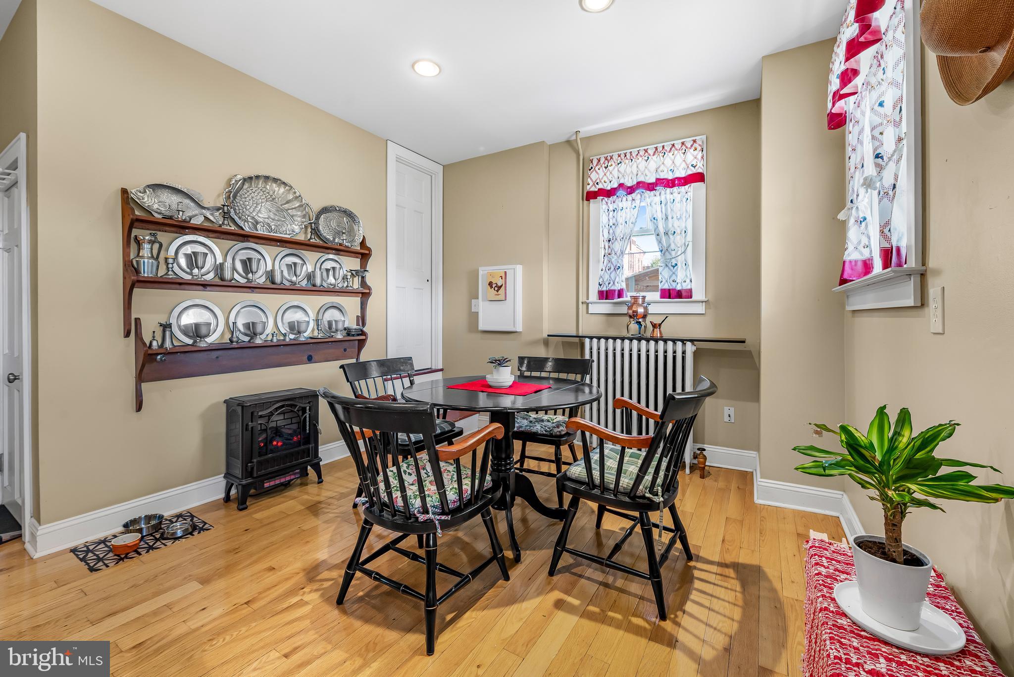 WEST SIDE - Residential