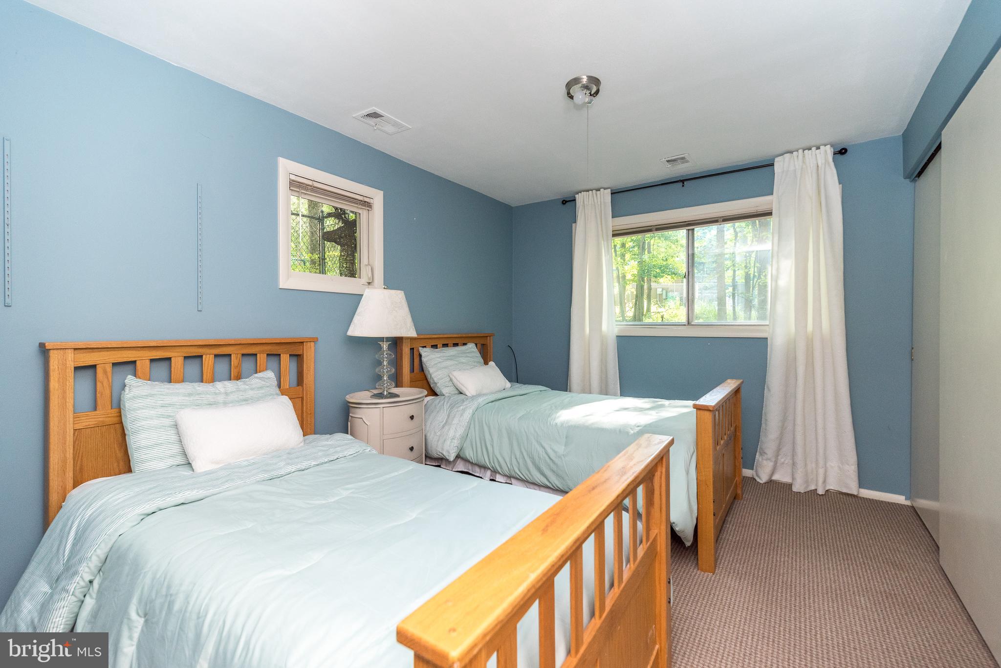 VALLEY FORGE MTN - Residential
