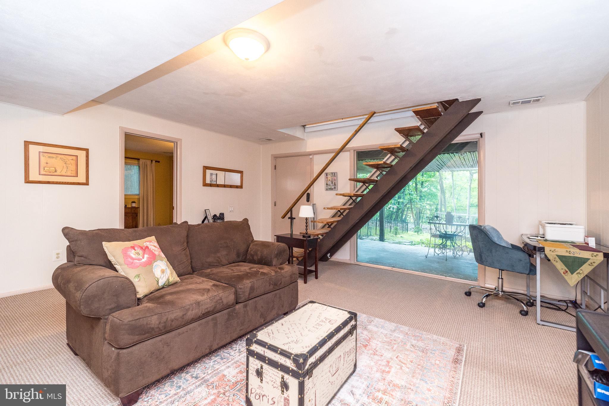 VALLEY FORGE MTN - Residential