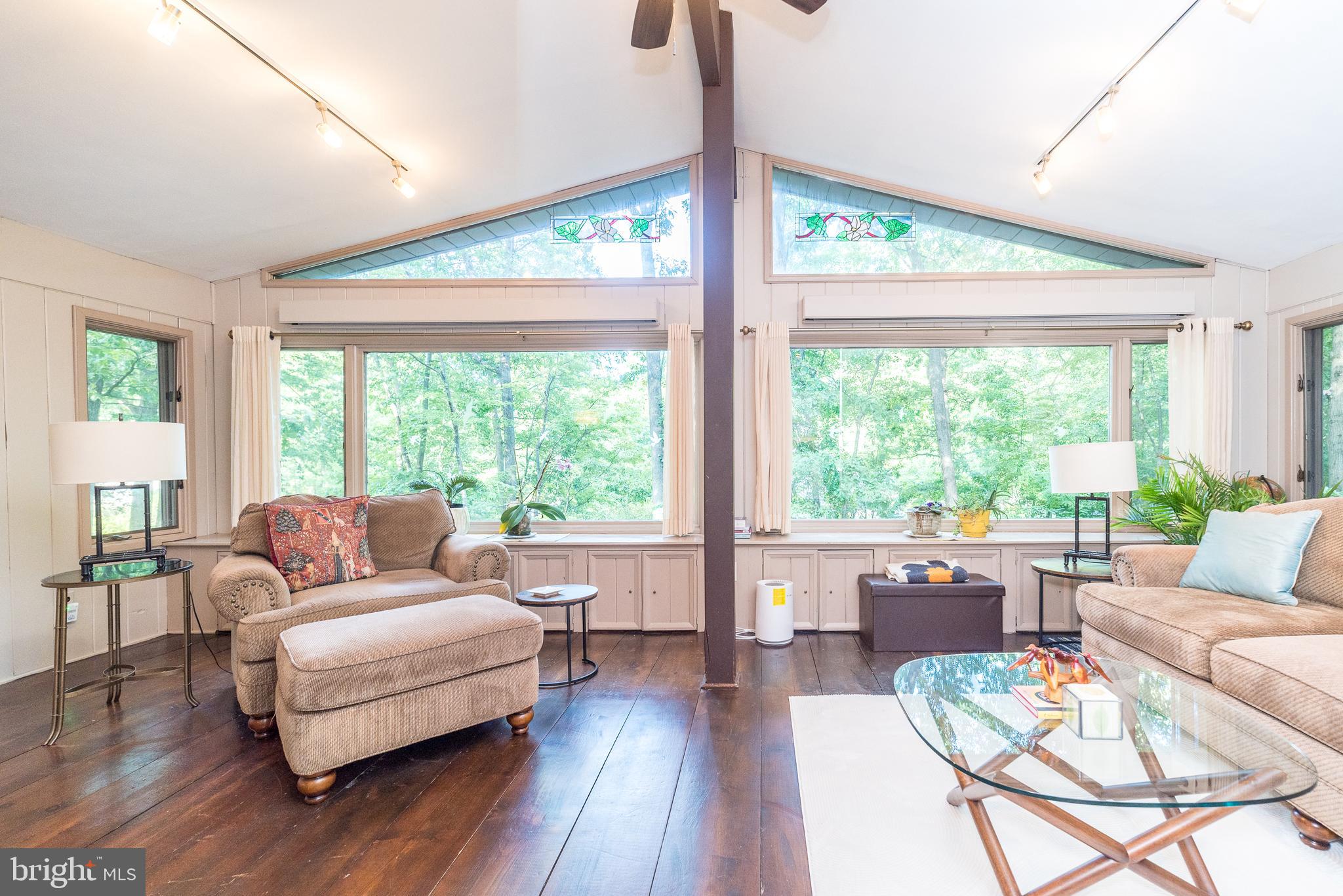 VALLEY FORGE MTN - Residential