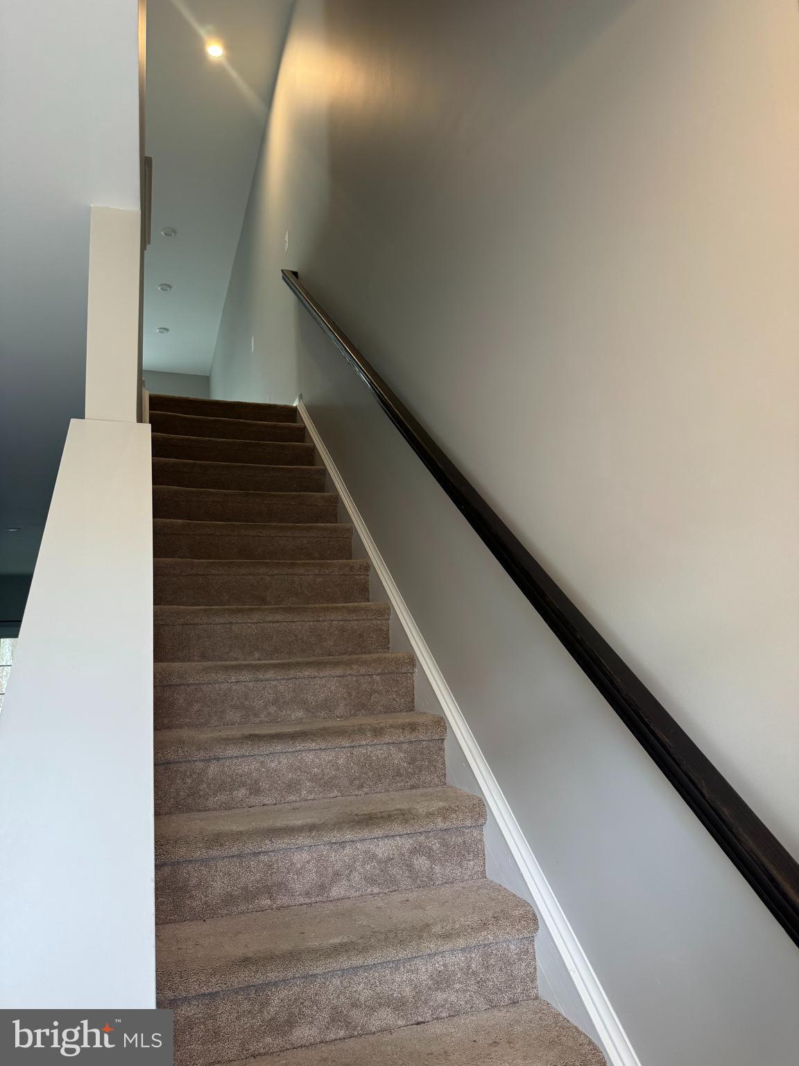 RAPPAHANNOCK LANDING - Residential Lease