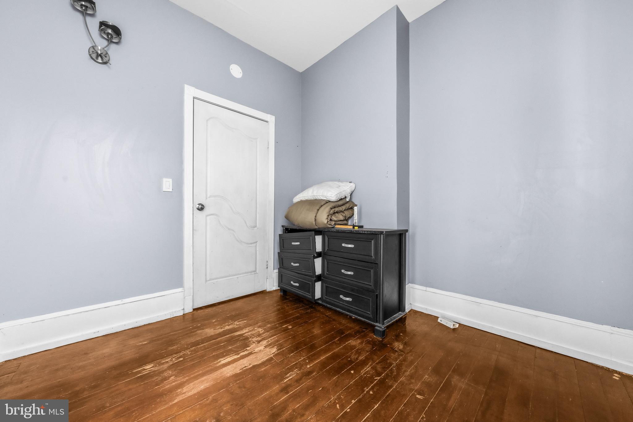 LAUREL - Residential