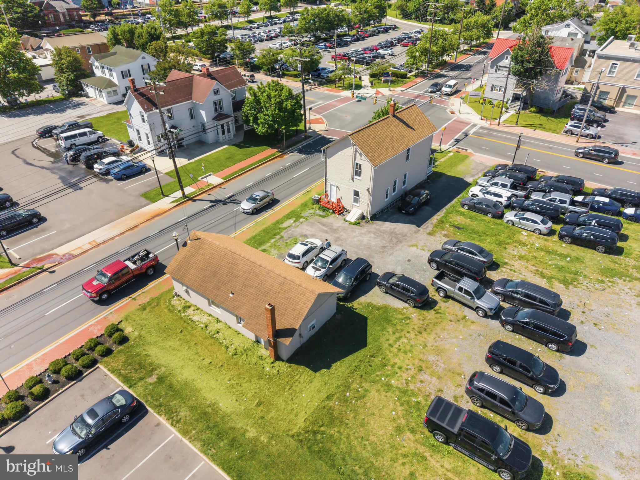 LAUREL - Residential