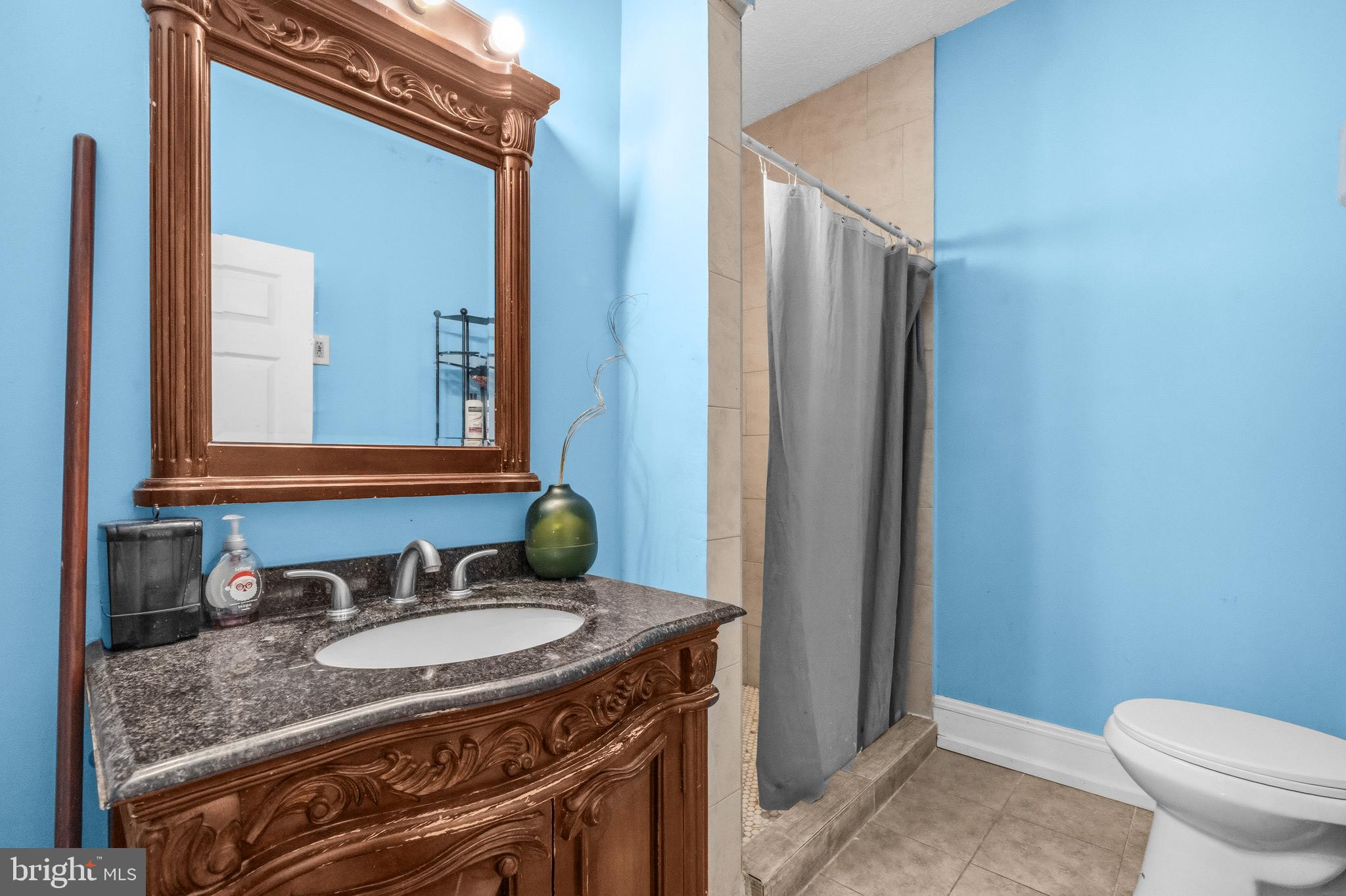 LAUREL - Residential