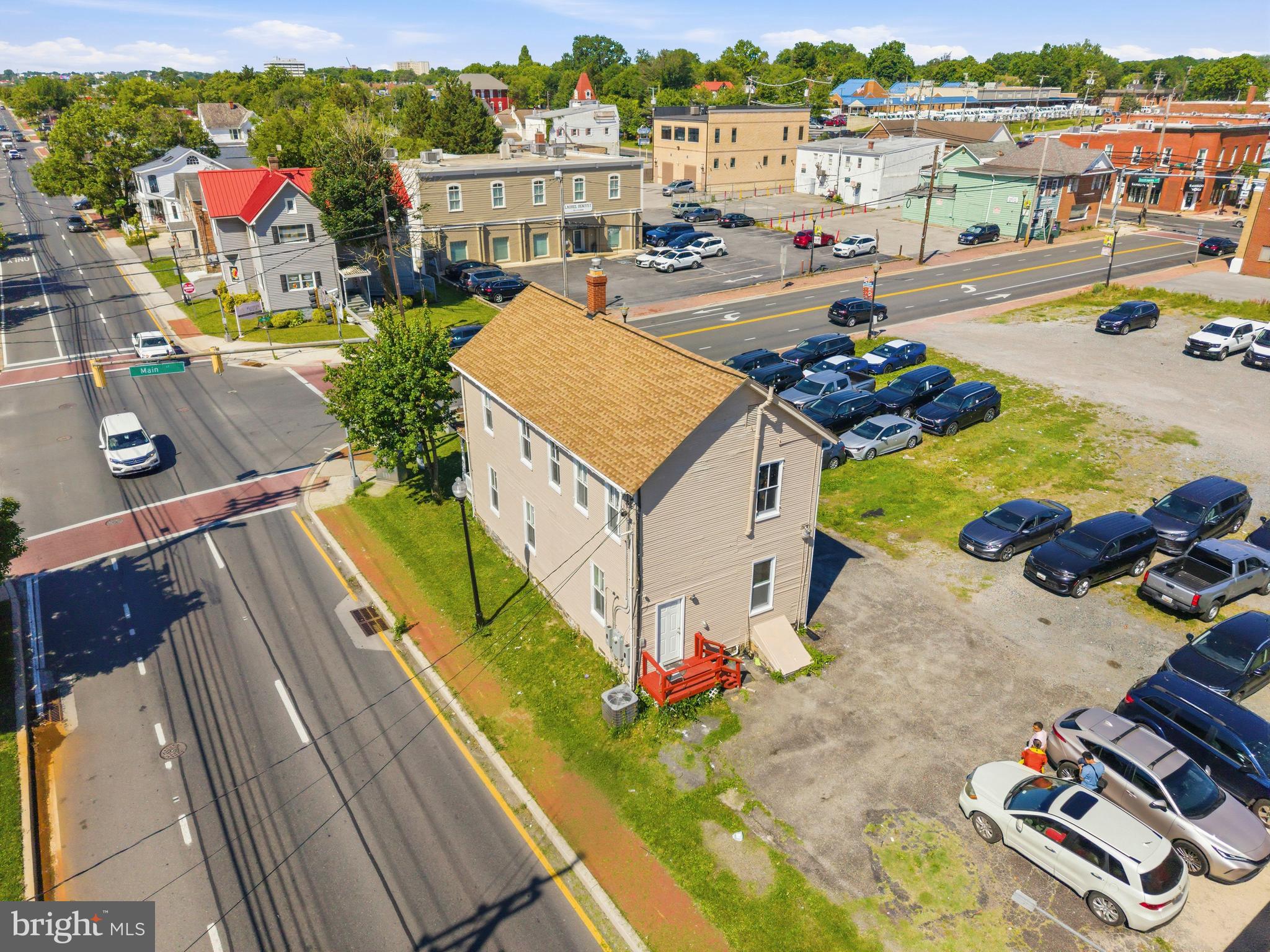 LAUREL - Residential