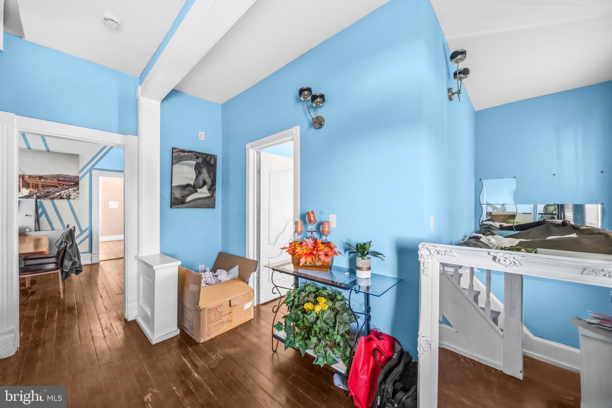 LAUREL - Residential