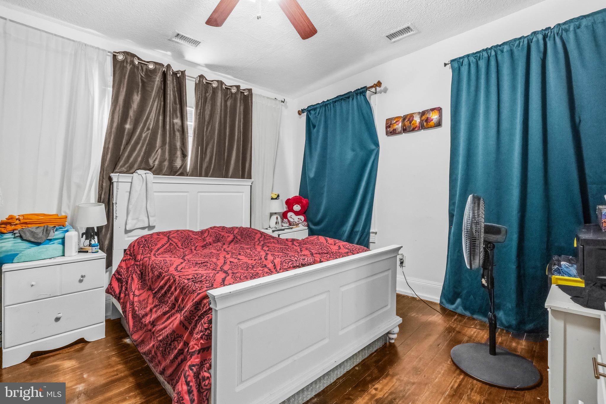 LAUREL - Residential