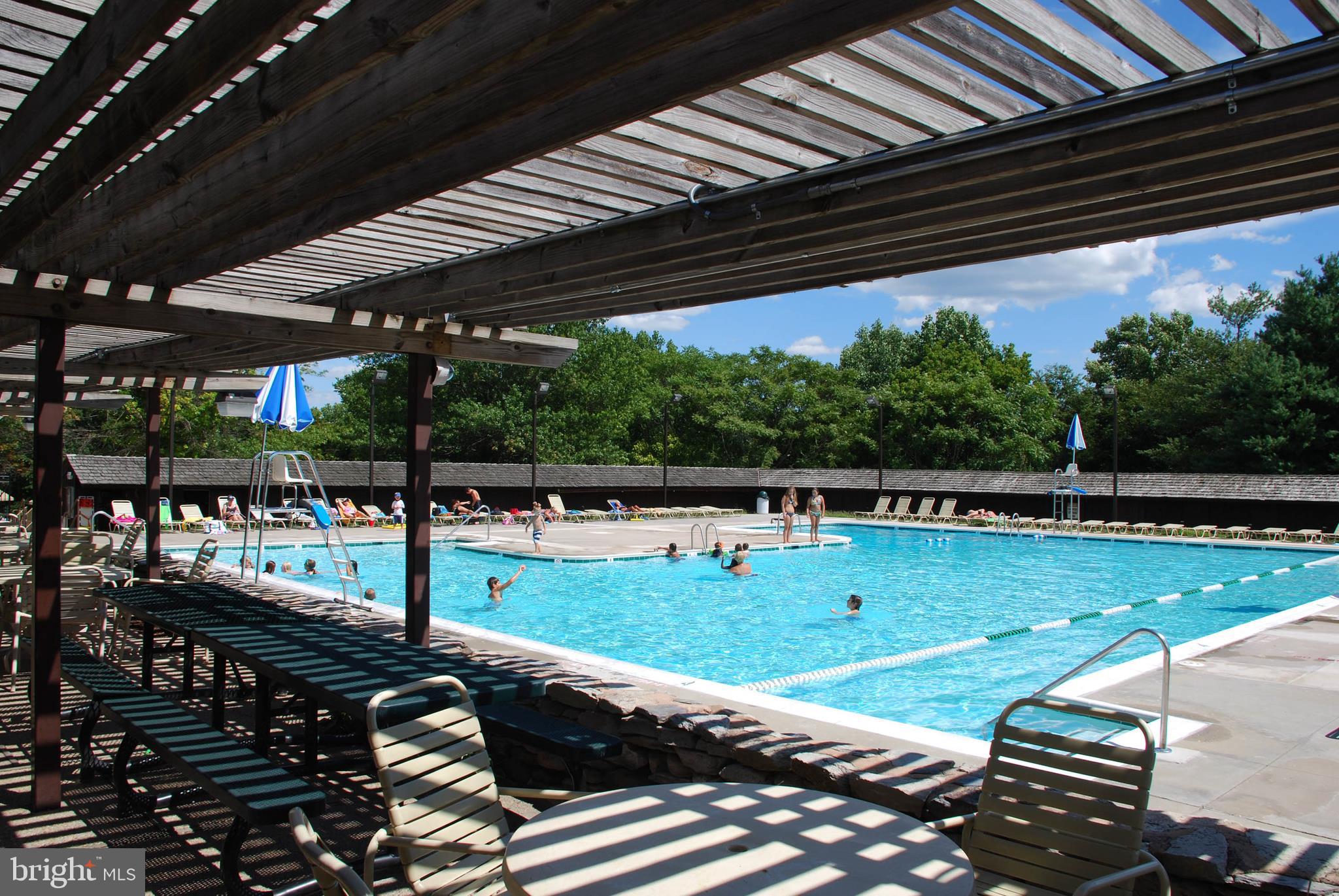 WOODRIDGE AT LAKE LINGANORE - Residential