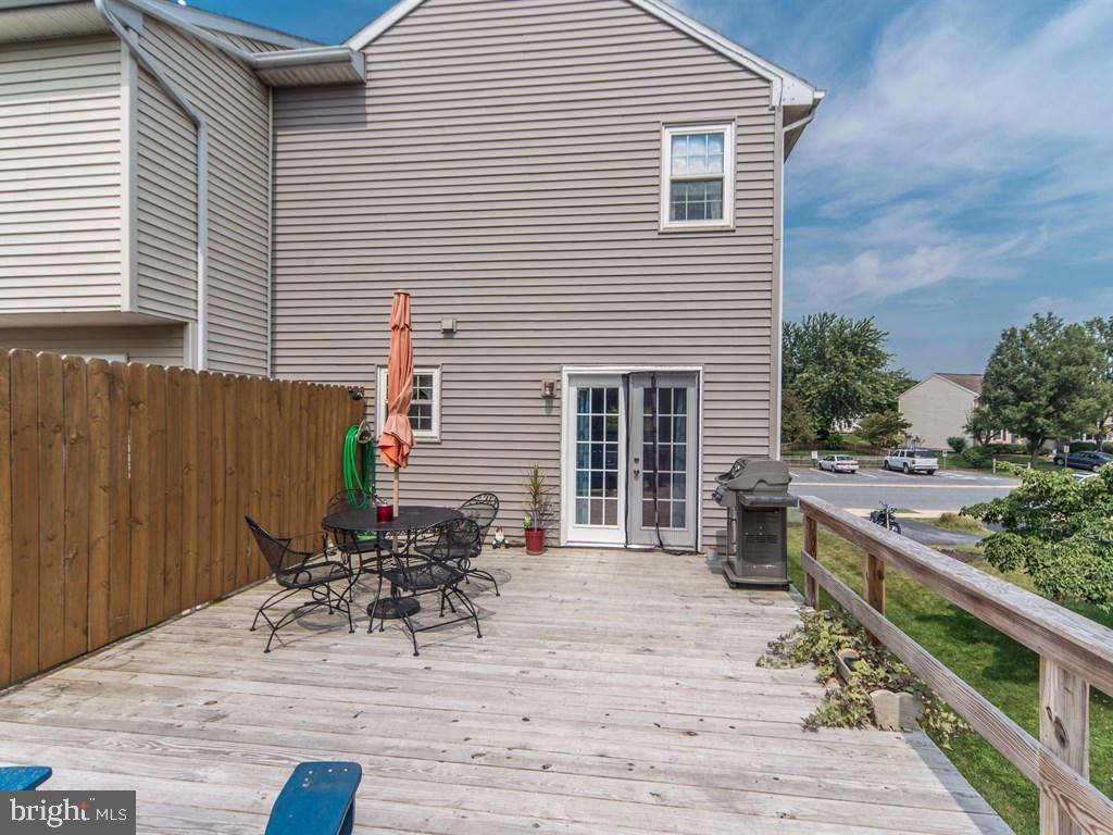 BROOKFIELD - Residential
