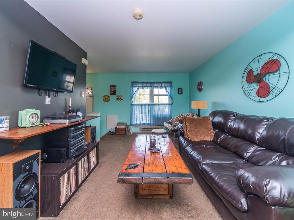 BROOKFIELD - Residential