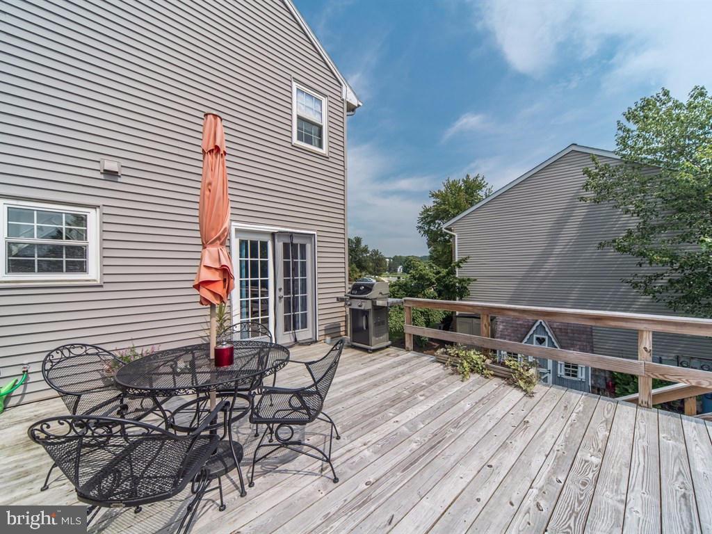 BROOKFIELD - Residential