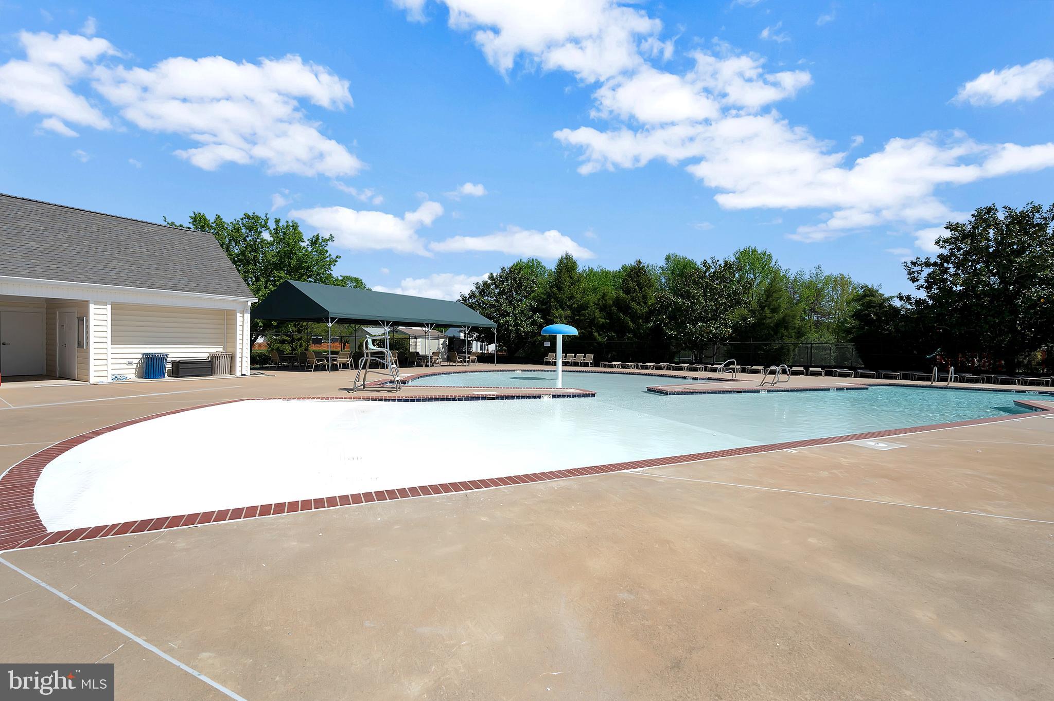 TURNBERRY WEST - Residential