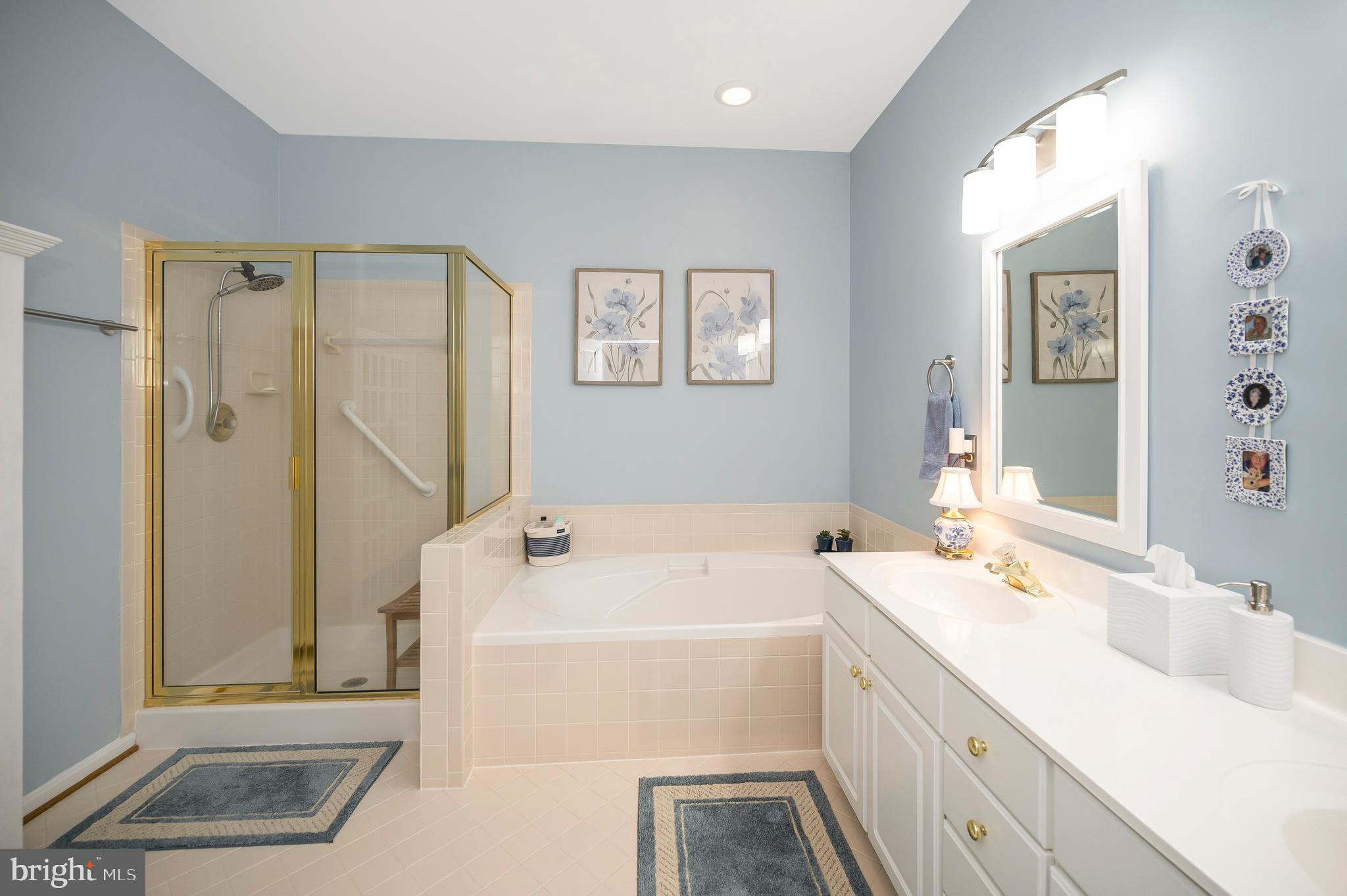 TURNBERRY WEST - Residential