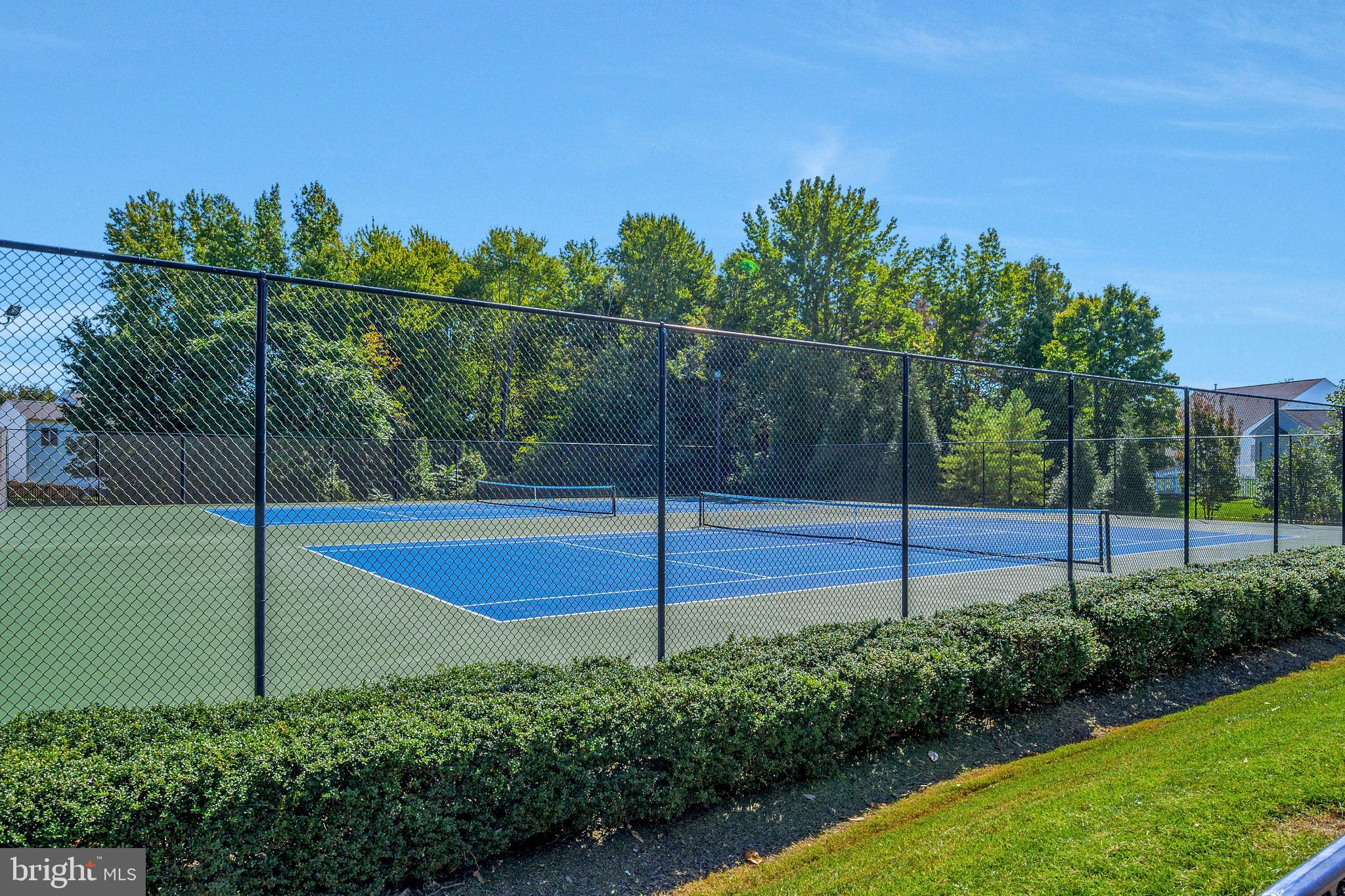 TURNBERRY WEST - Residential