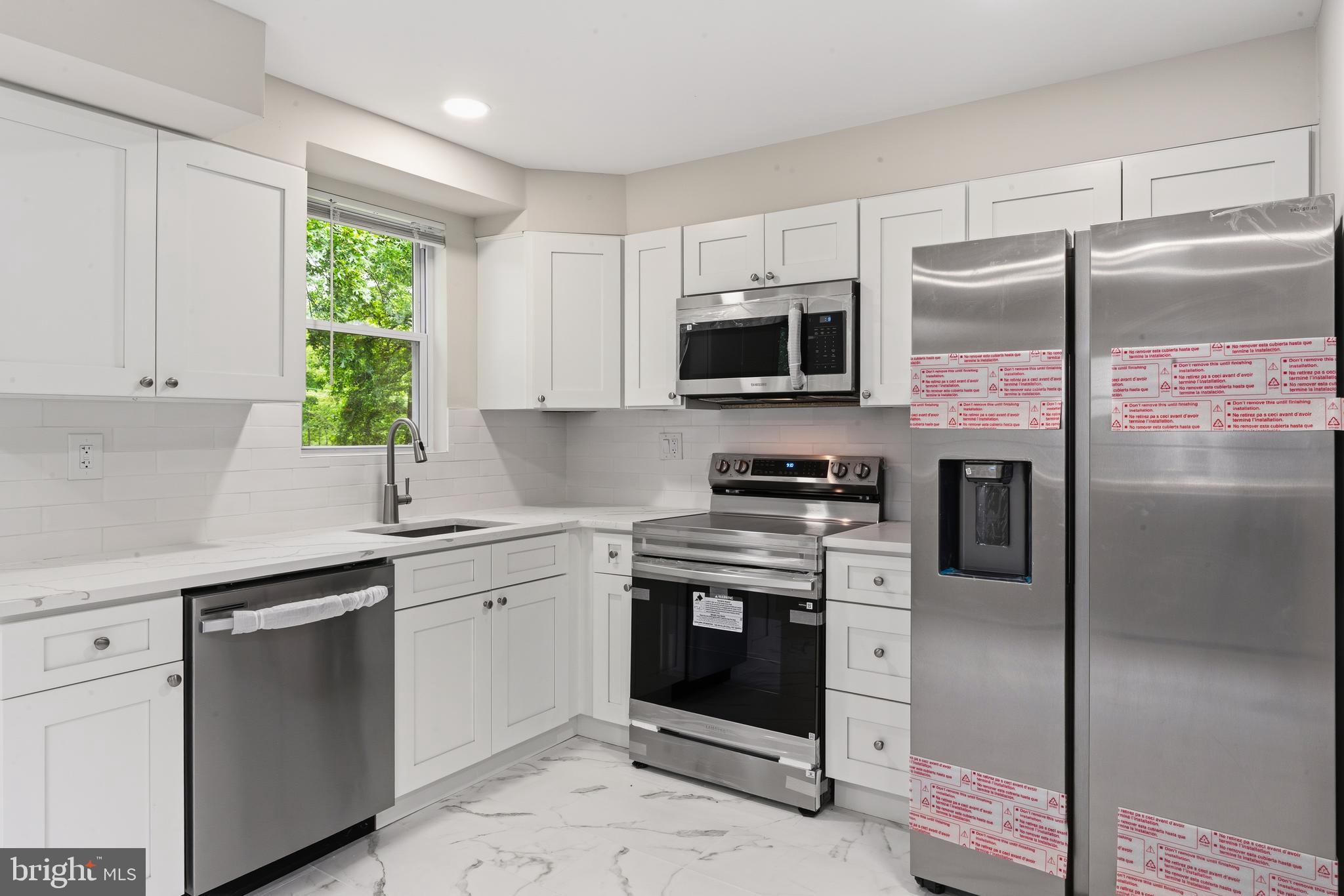 TEMPLE HILLS - Residential