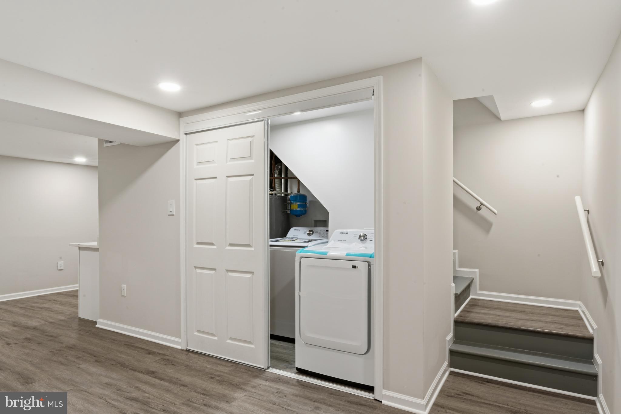 TEMPLE HILLS - Residential