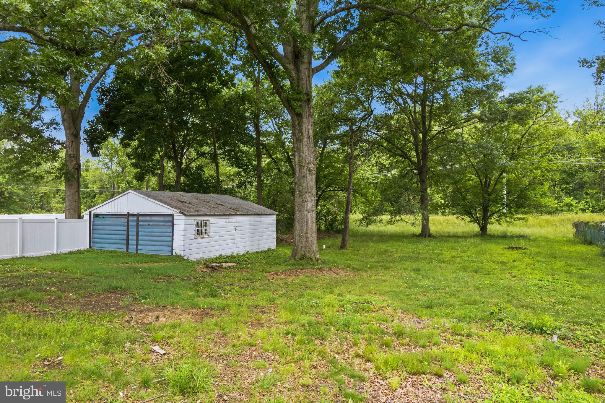 TEMPLE HILLS - Residential