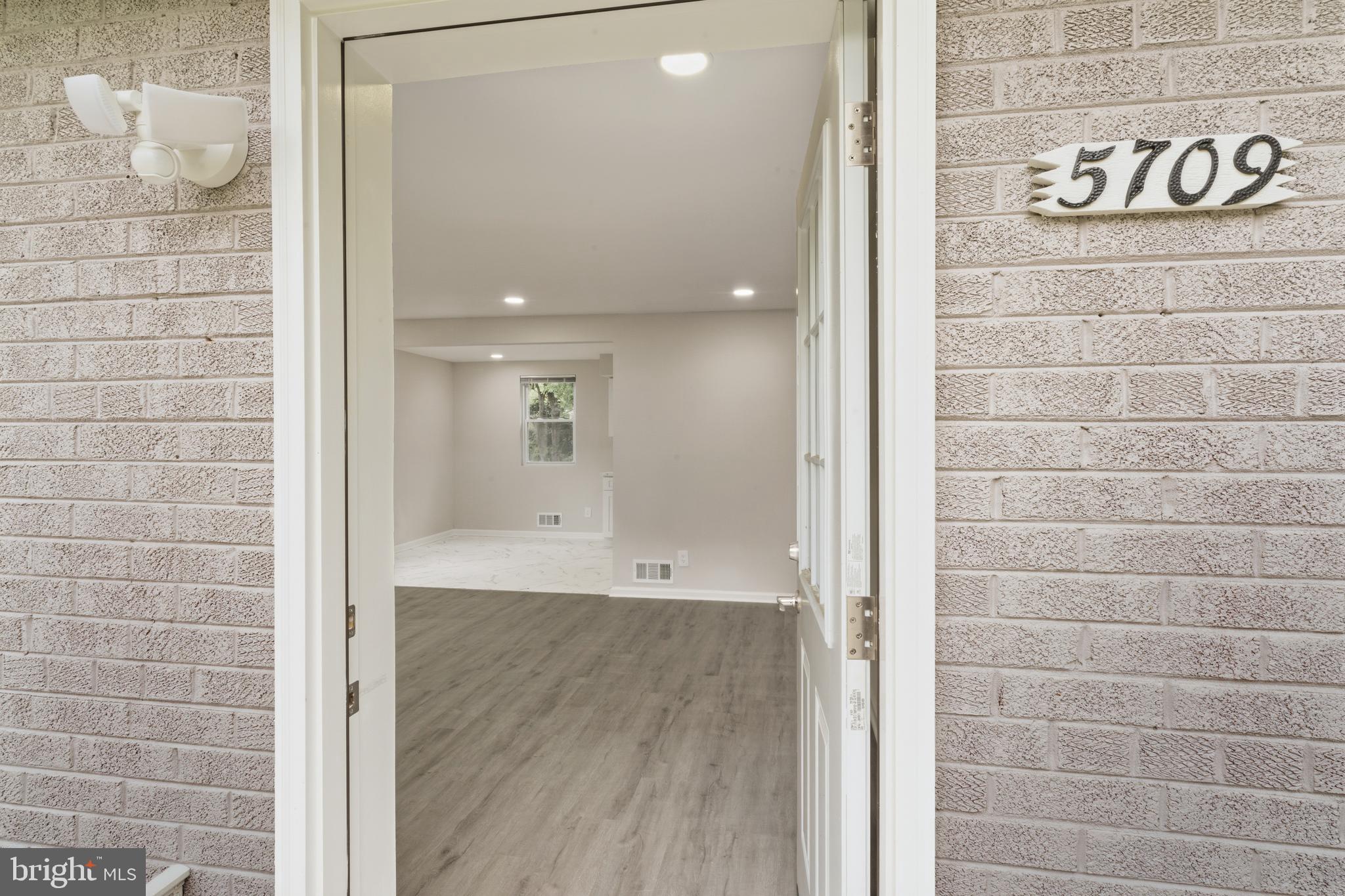TEMPLE HILLS - Residential