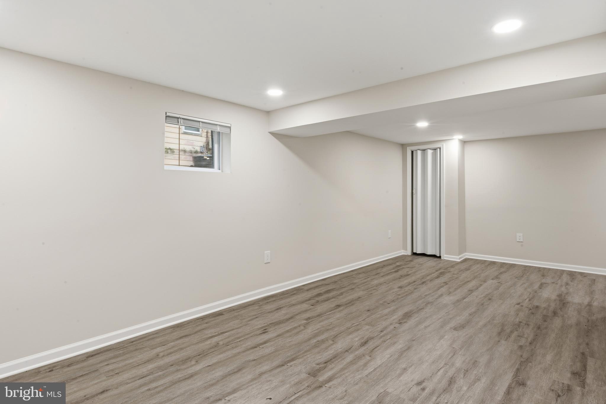 TEMPLE HILLS - Residential