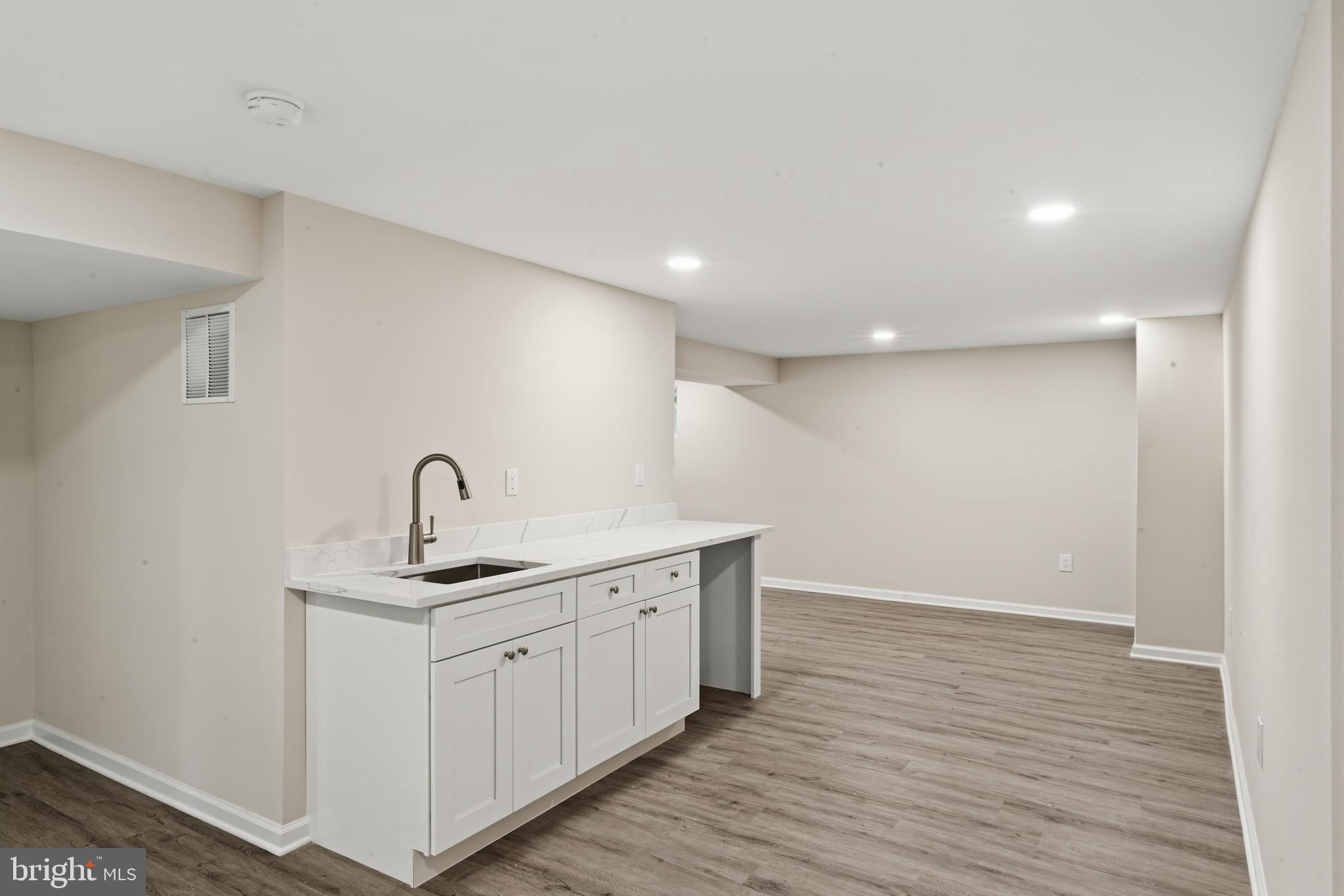 TEMPLE HILLS - Residential