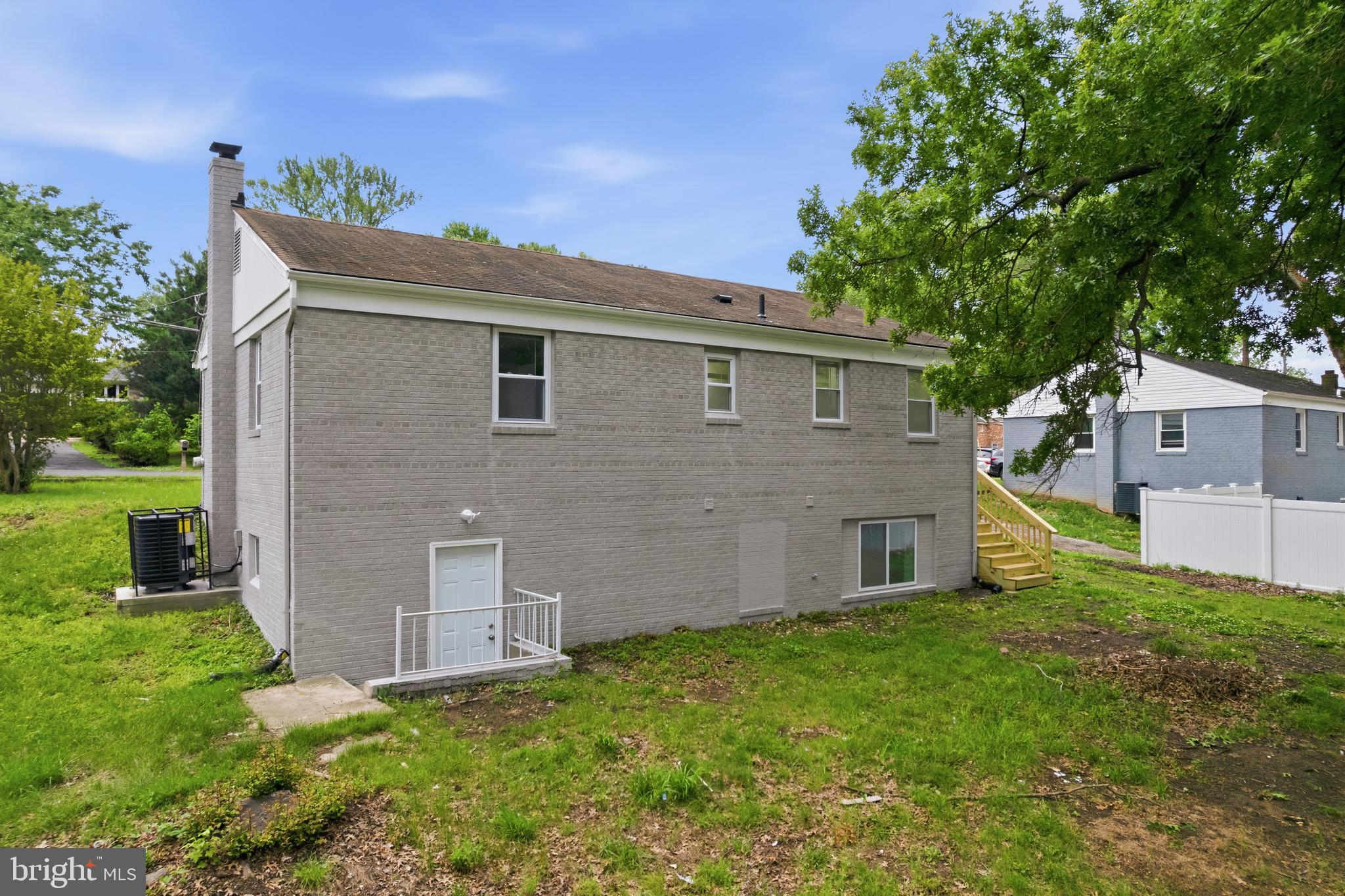 TEMPLE HILLS - Residential