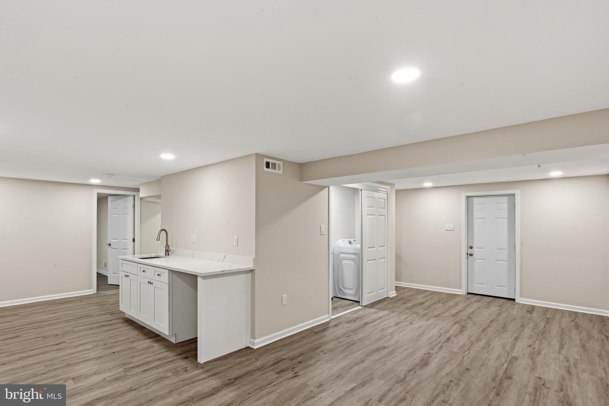 TEMPLE HILLS - Residential