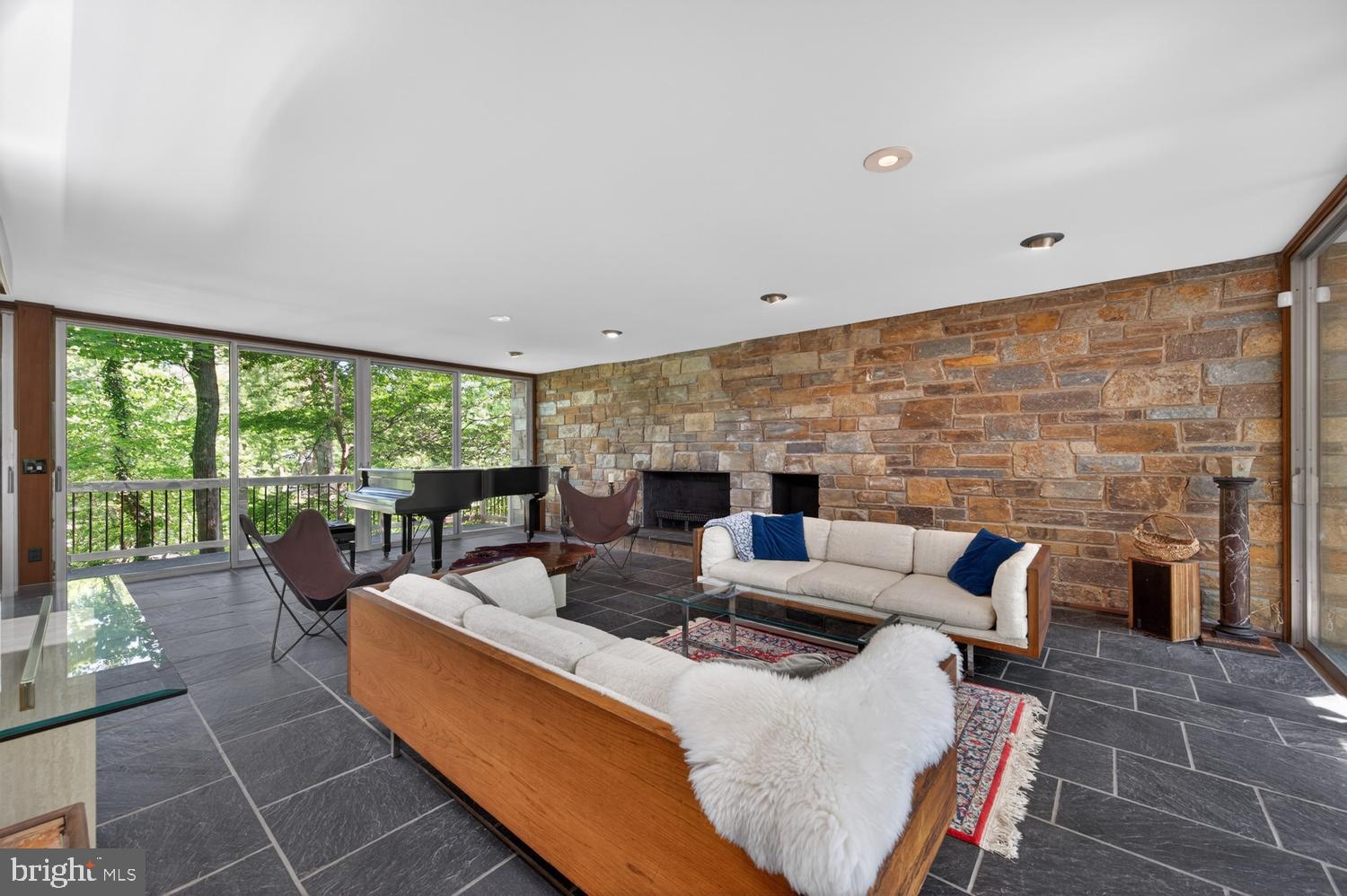 ROCKY BROOK PARK - Residential