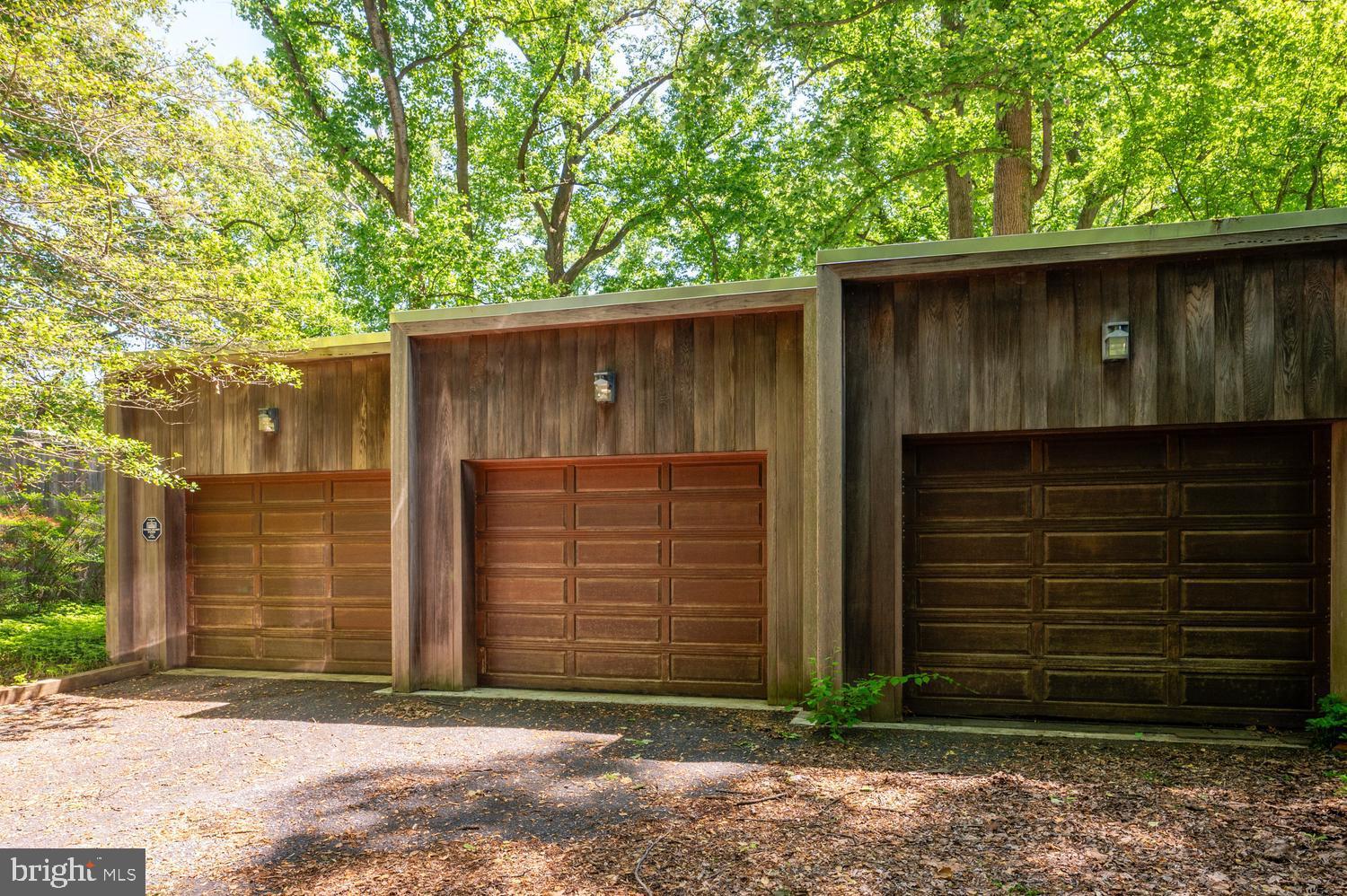 ROCKY BROOK PARK - Residential