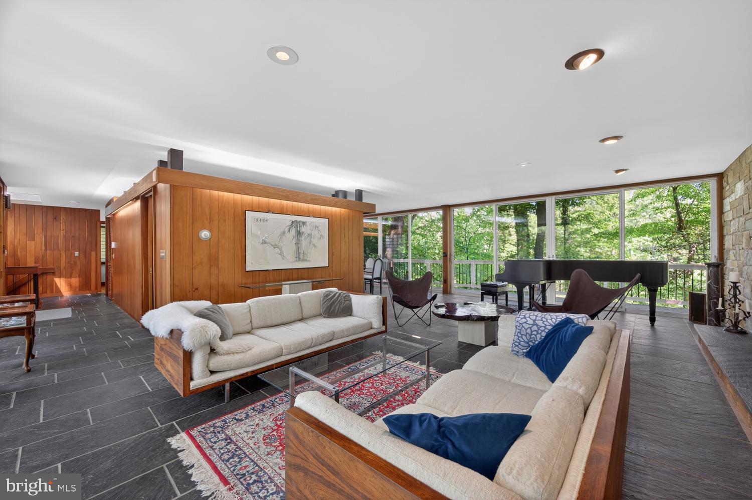 ROCKY BROOK PARK - Residential
