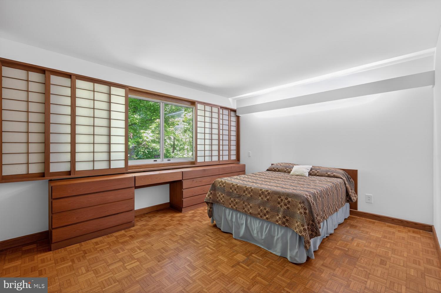ROCKY BROOK PARK - Residential