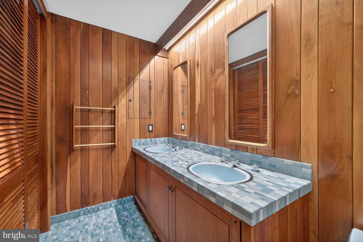 ROCKY BROOK PARK - Residential