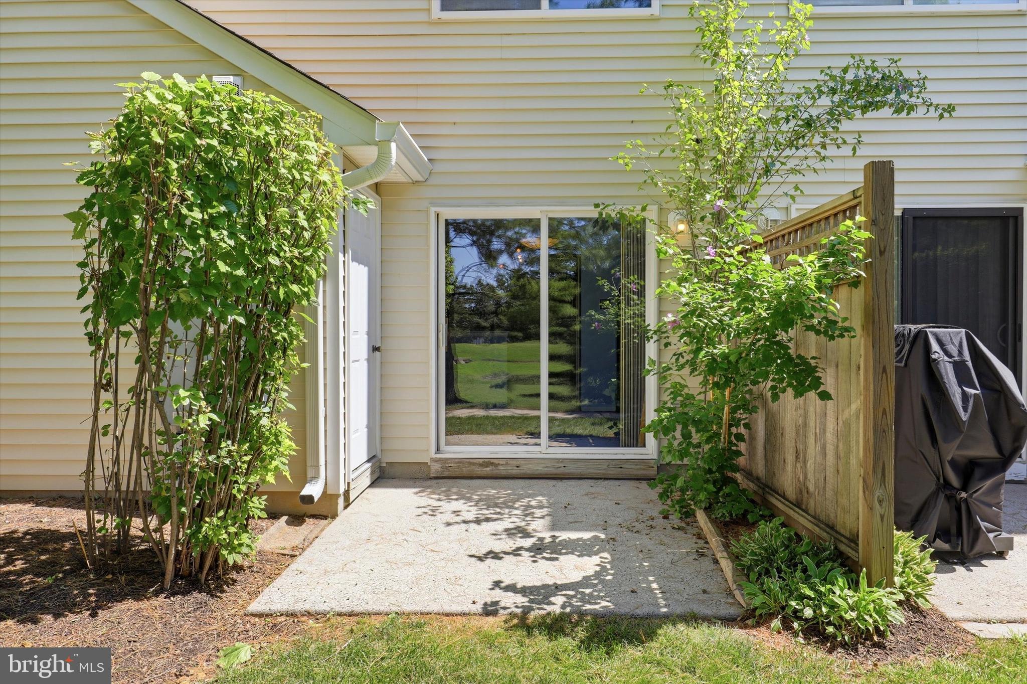 MONTGOMERY PLACE - Residential