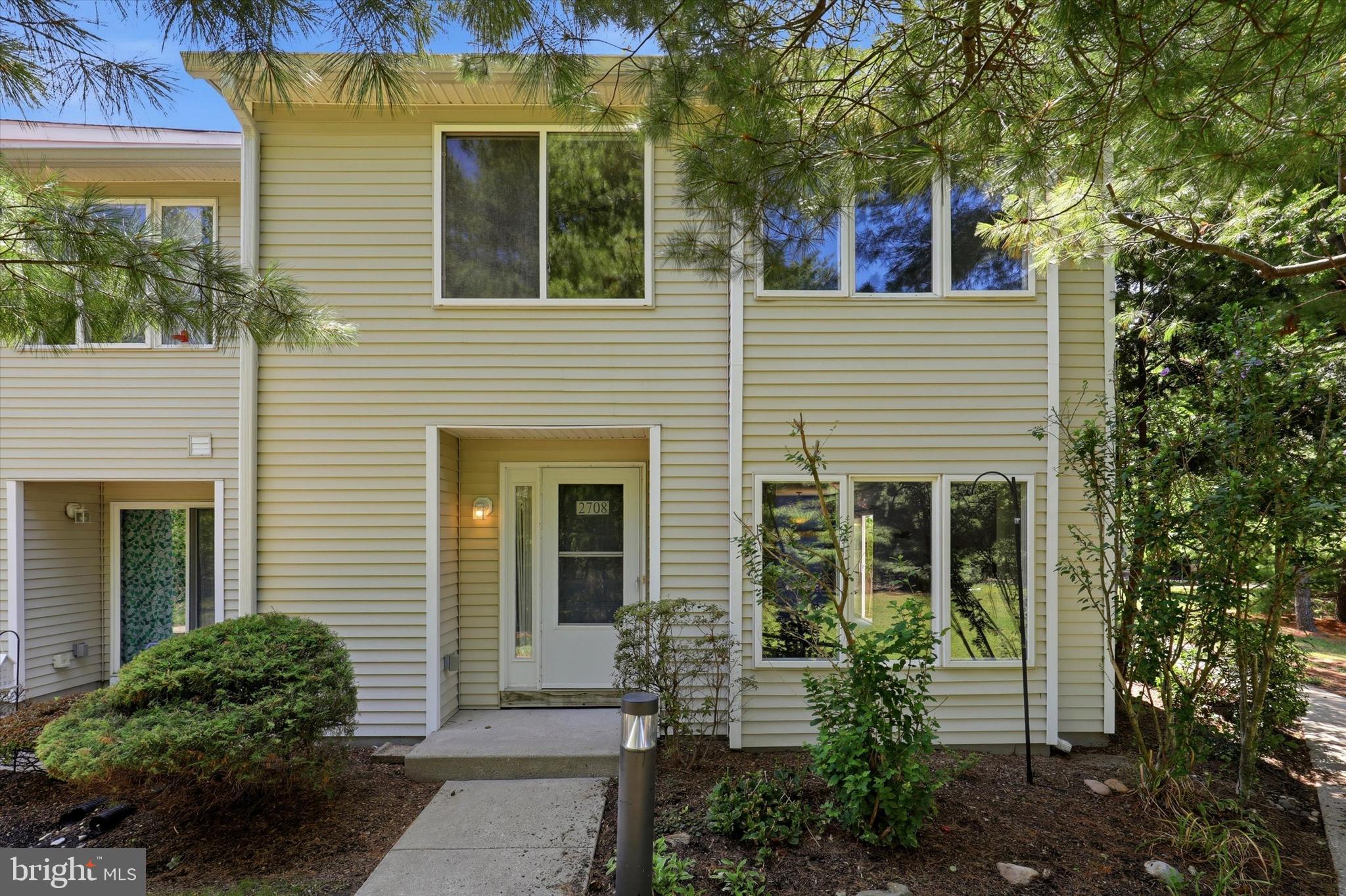 MONTGOMERY PLACE - Residential