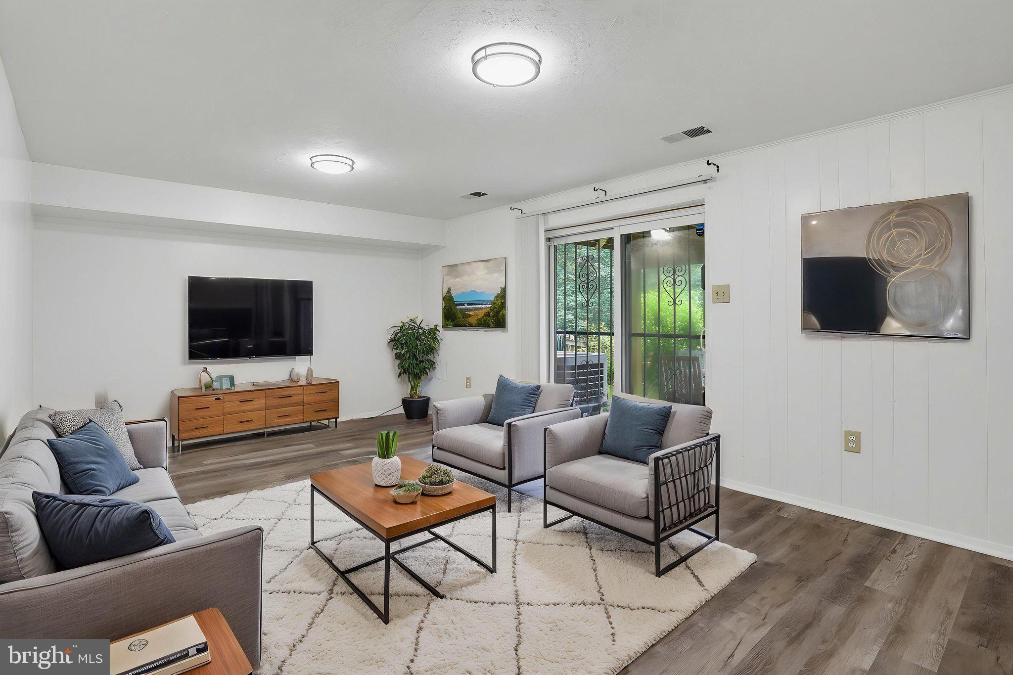 DREXEL WOODS - Residential