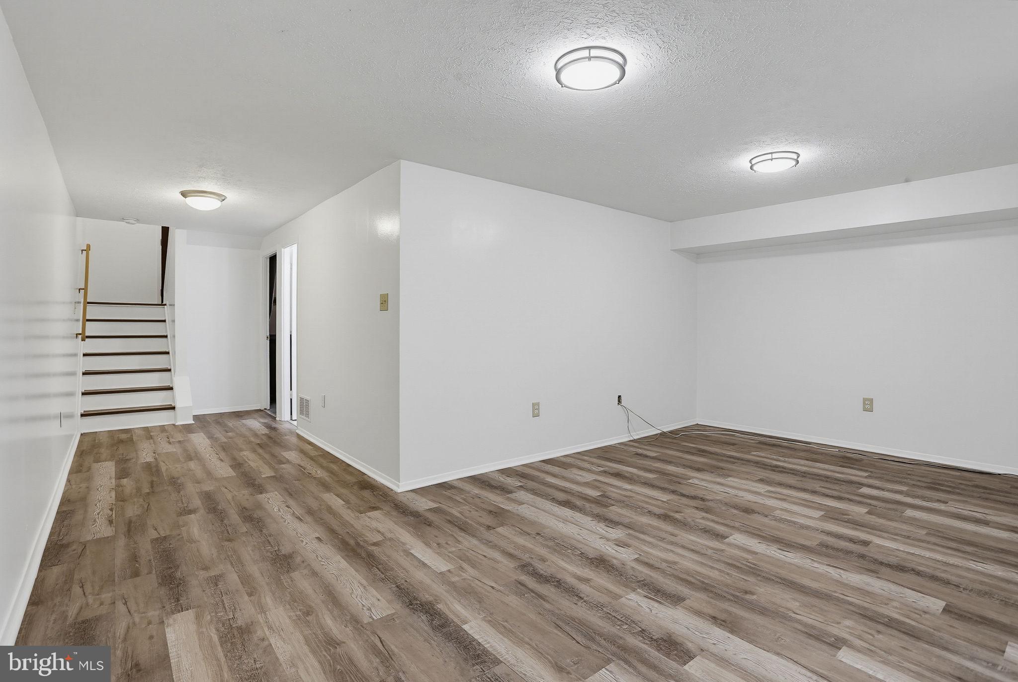 DREXEL WOODS - Residential