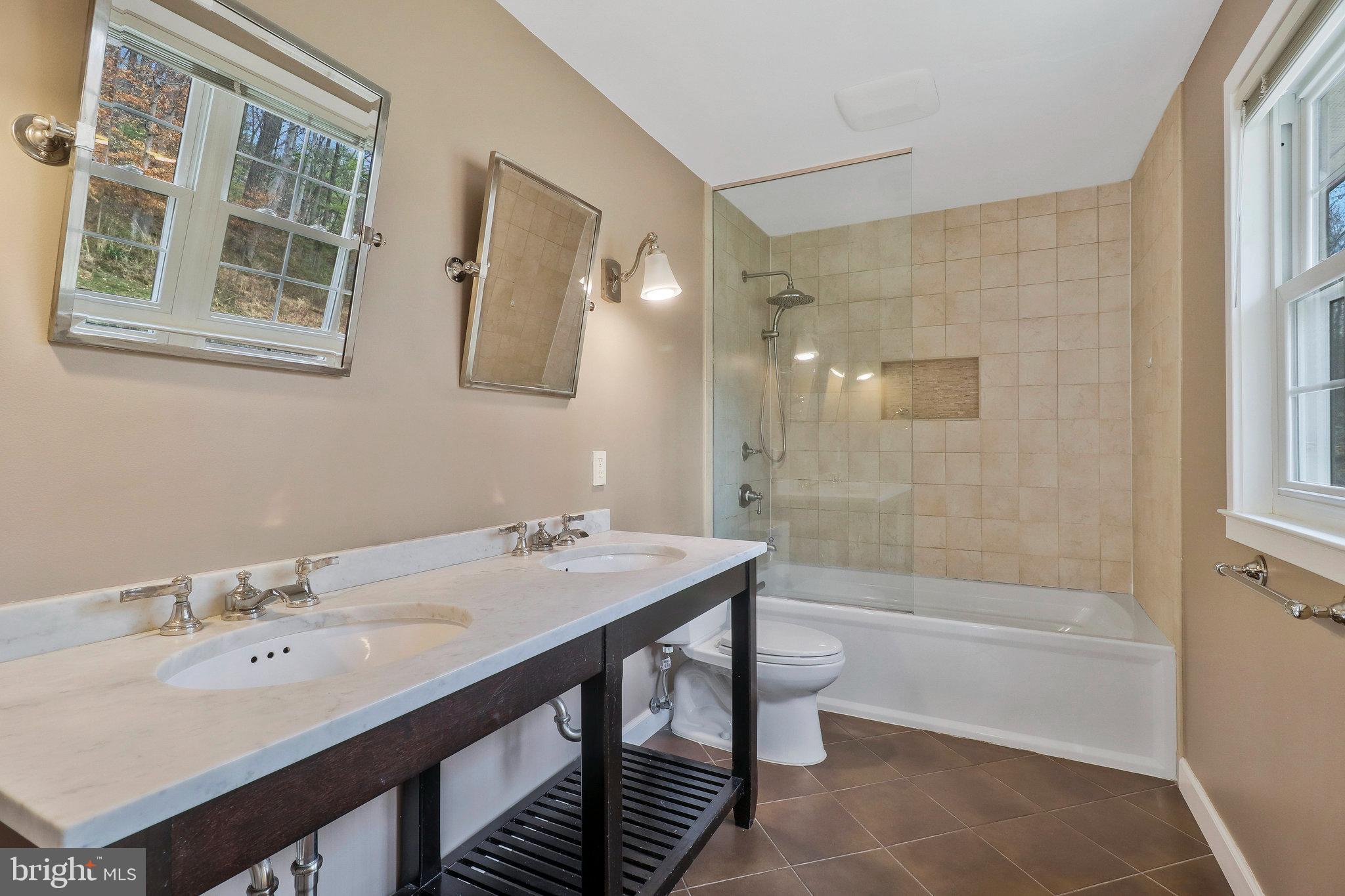 LYBROOK - Residential Lease