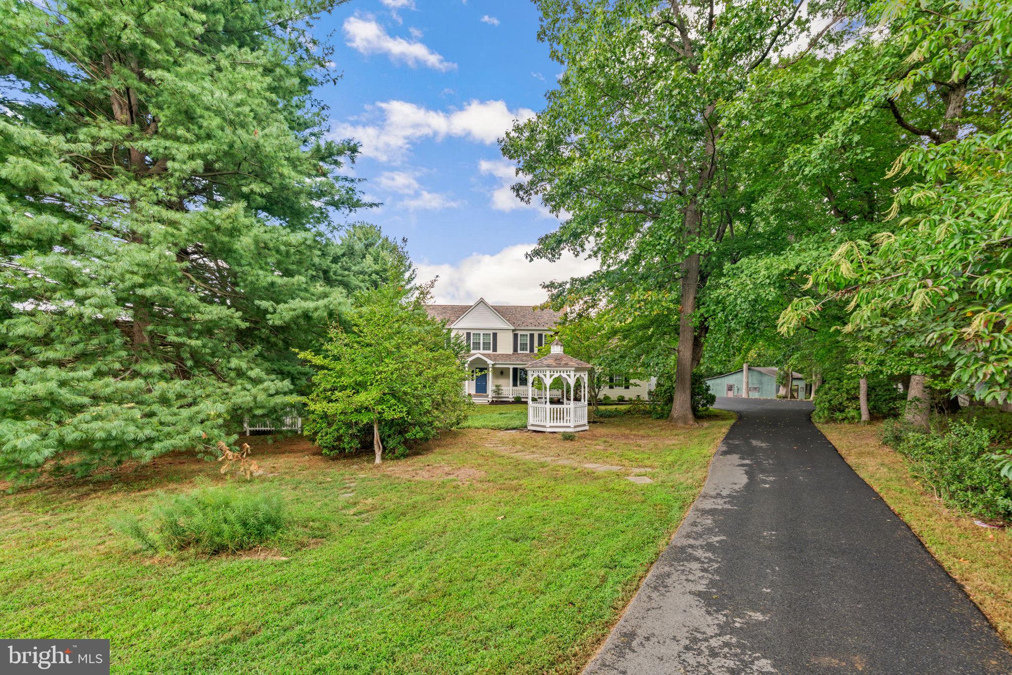BROOKEFIELD - Residential
