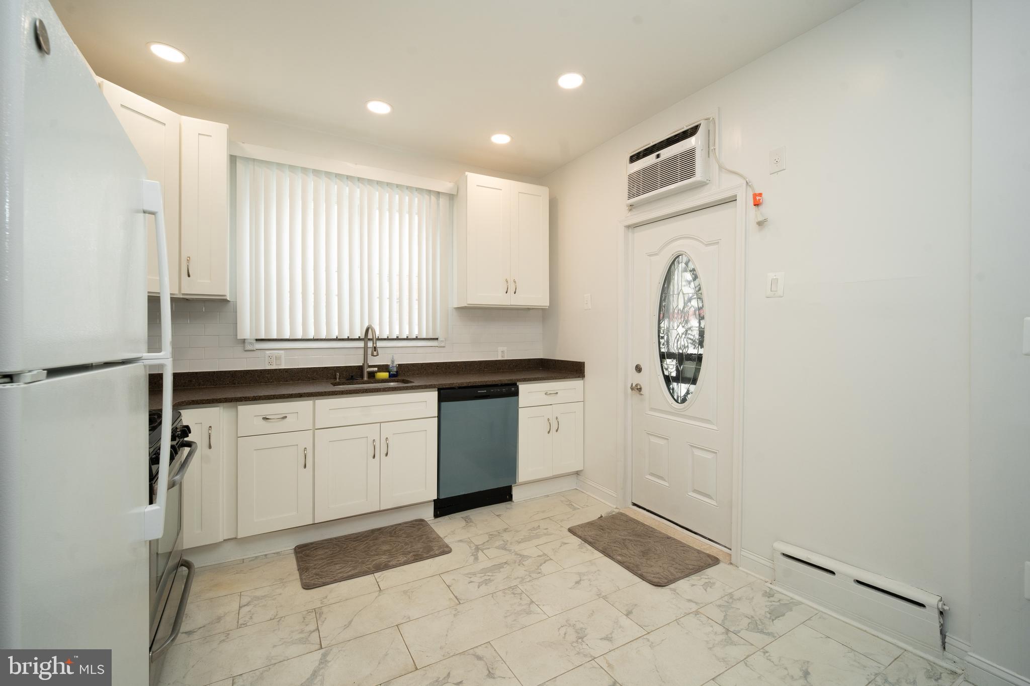 PASSYUNK SQUARE - Residential