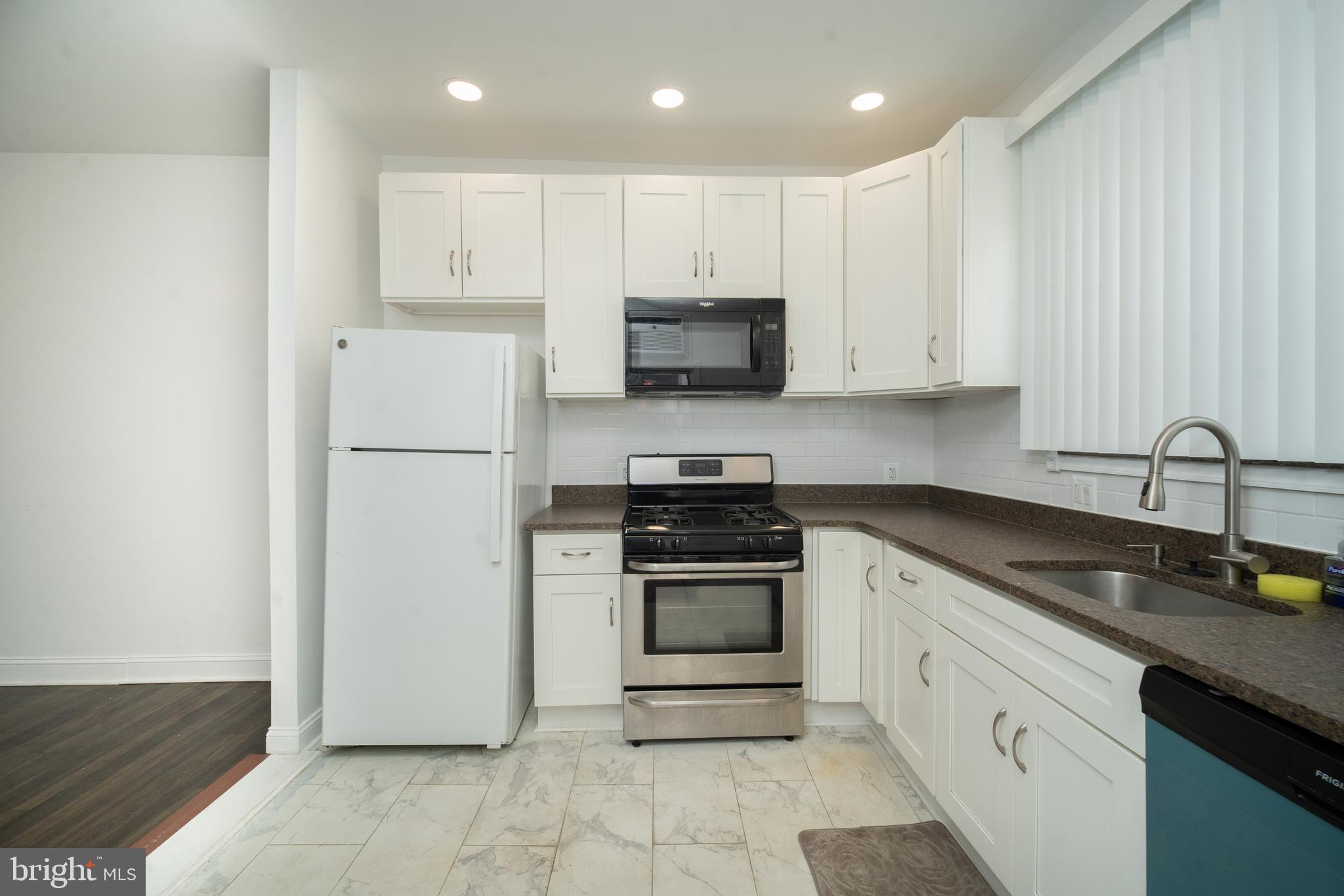 PASSYUNK SQUARE - Residential