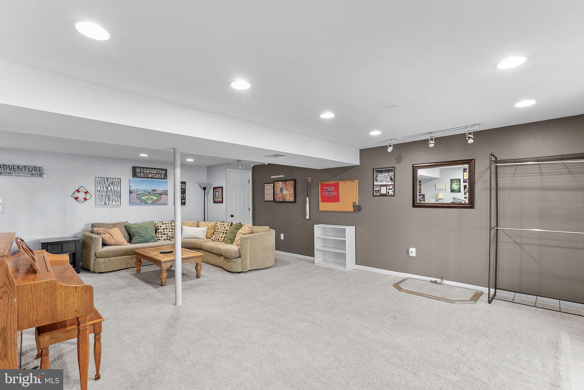 BURKE CENTRE - Residential