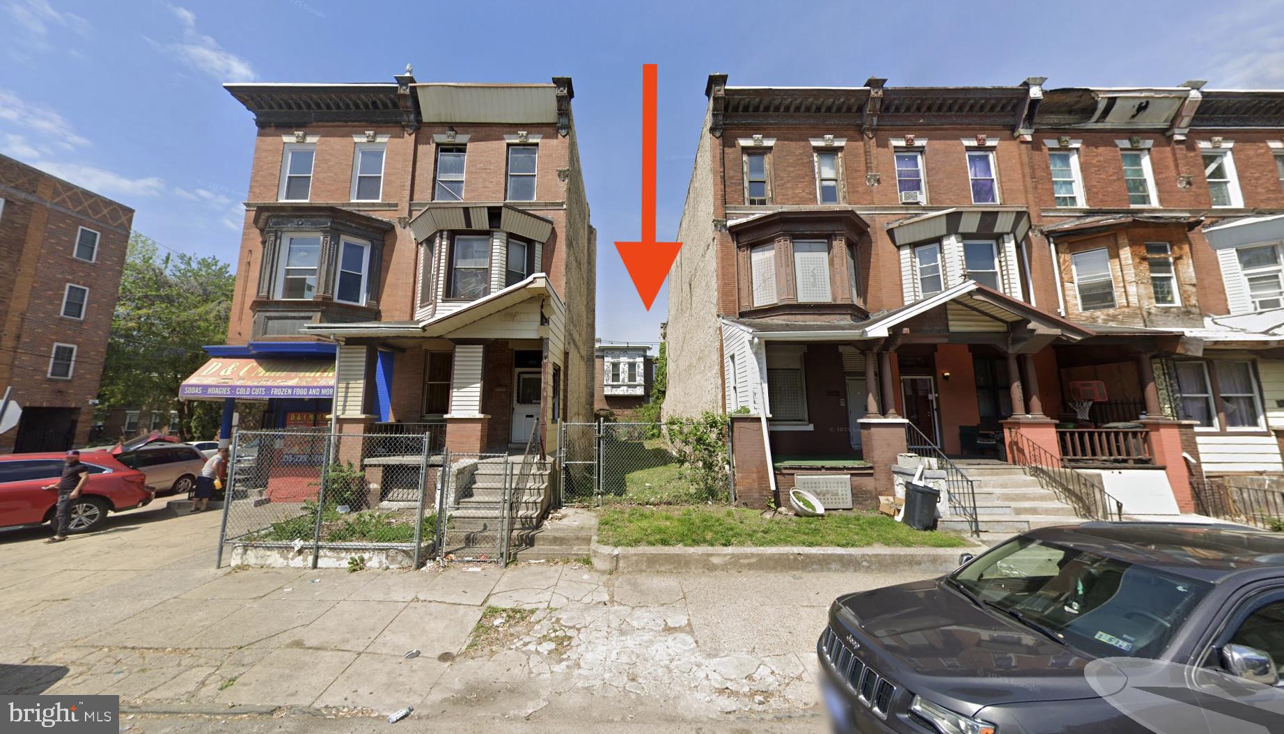 HUGE LOT! ATTENTION Investors and Builders!! Great opportunity in one of the fastest-growing zip codes in Philadelphia! LOCATION LOCATION LOCATION...get in now while you still can. This area has tons of development! The PERFECT sized property is 16 FEET WIDE and 96 FEET DEEP!! This is a can't miss opportunity. Bring your offers fast, this one won't last long!
