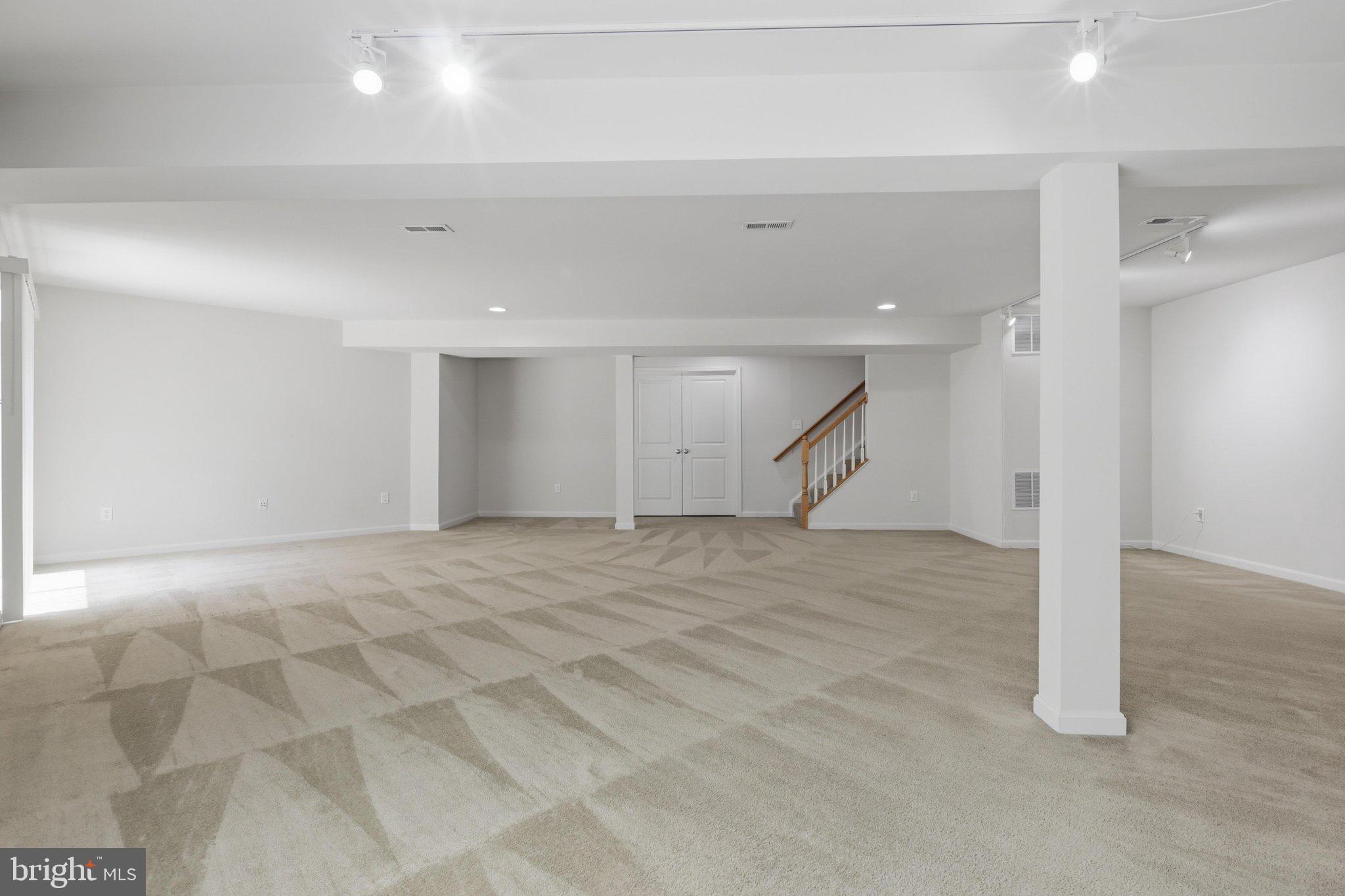 CLARKSBURG - Residential