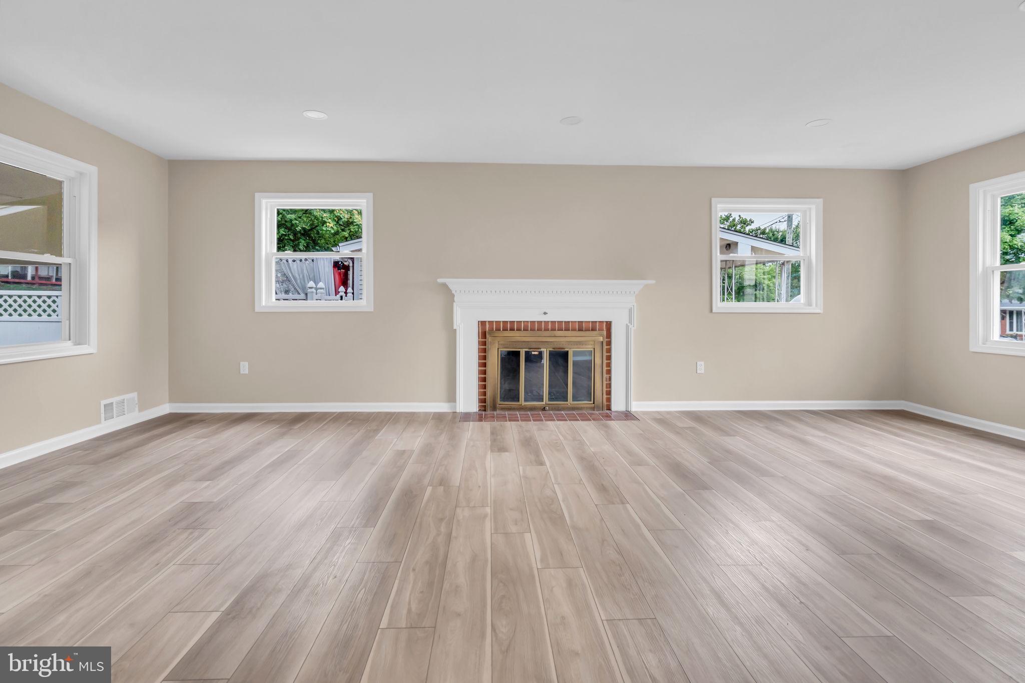 RIVER RIDGE ESTATES - Residential