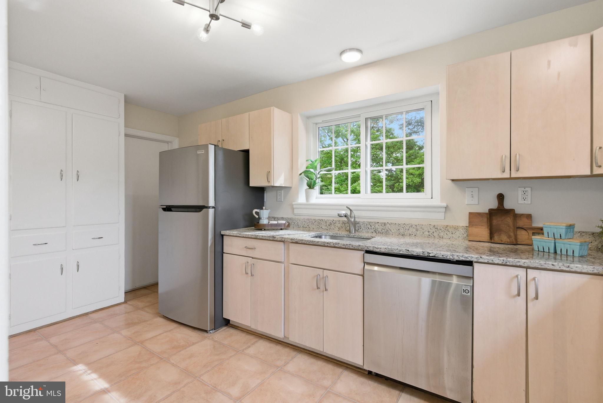GLEN ECHO HEIGHTS - Residential