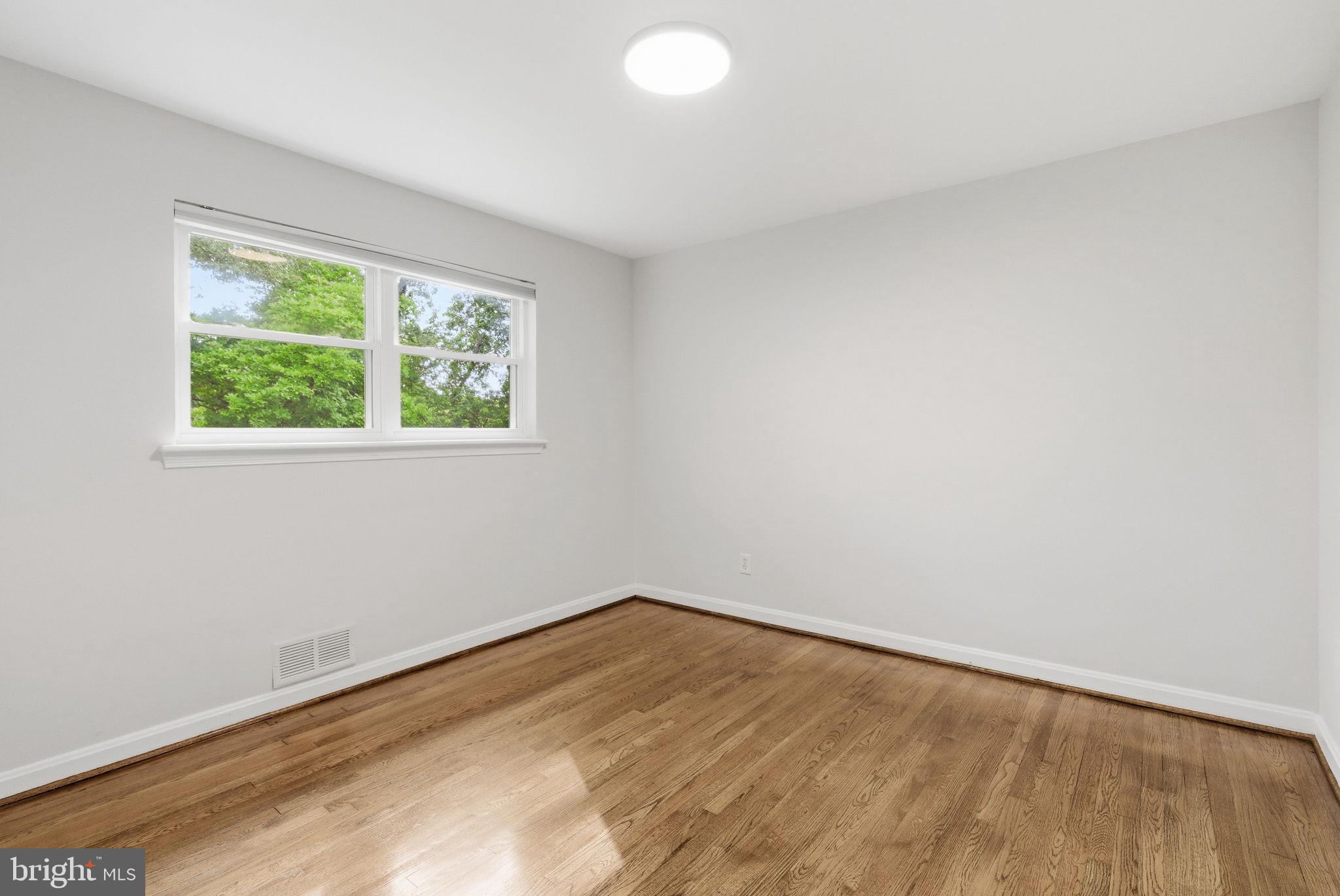 GLEN ECHO HEIGHTS - Residential